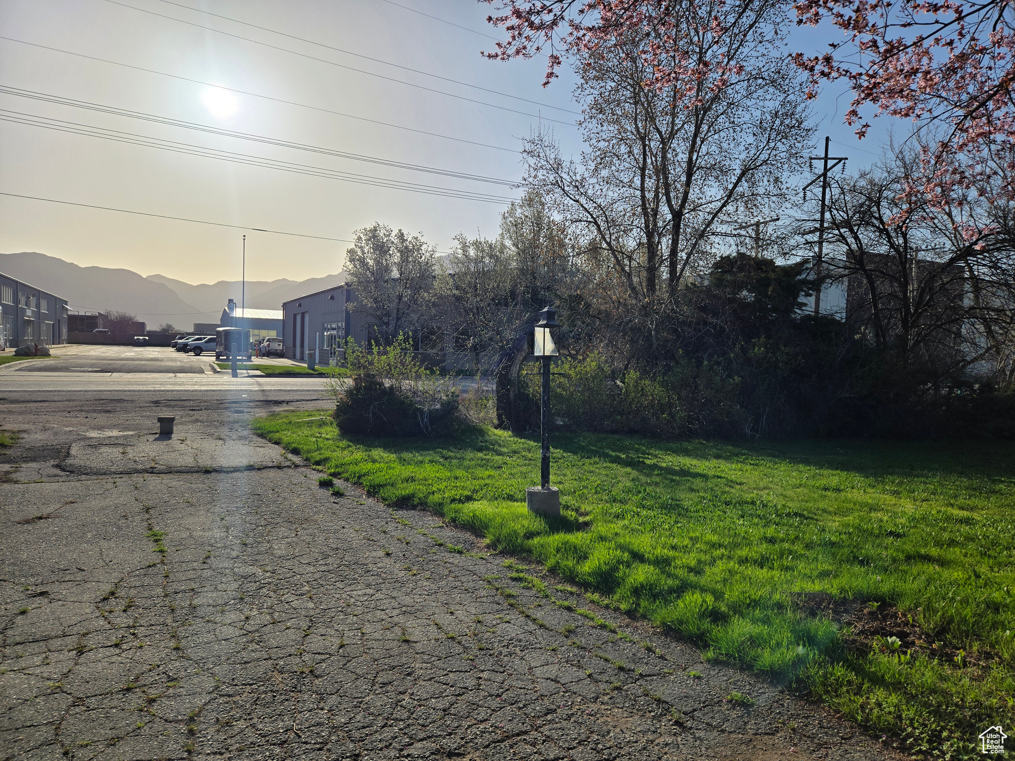 main property photo 12