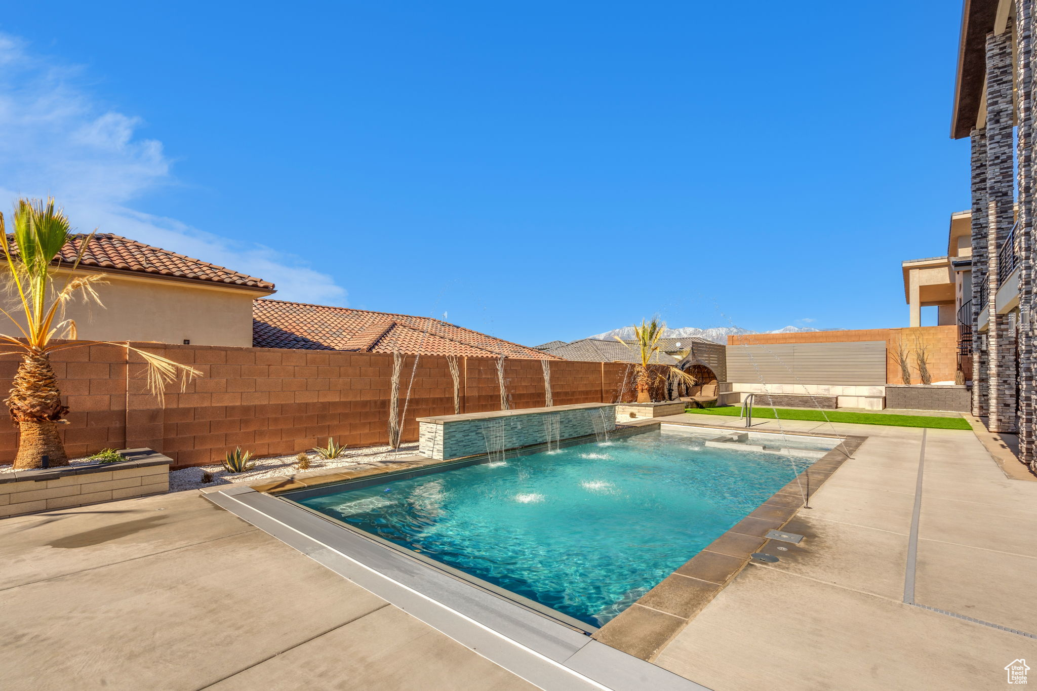 main property photo 64