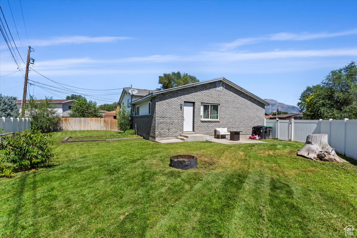 main property photo 20