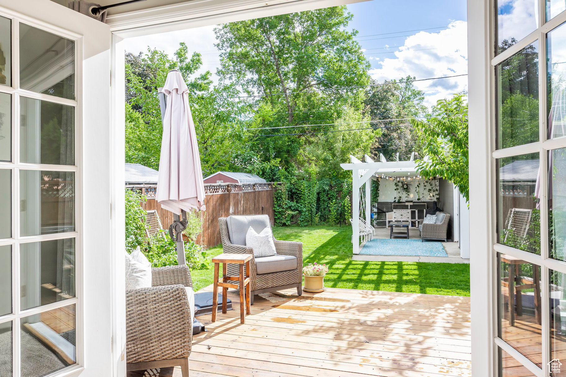 main property photo 30