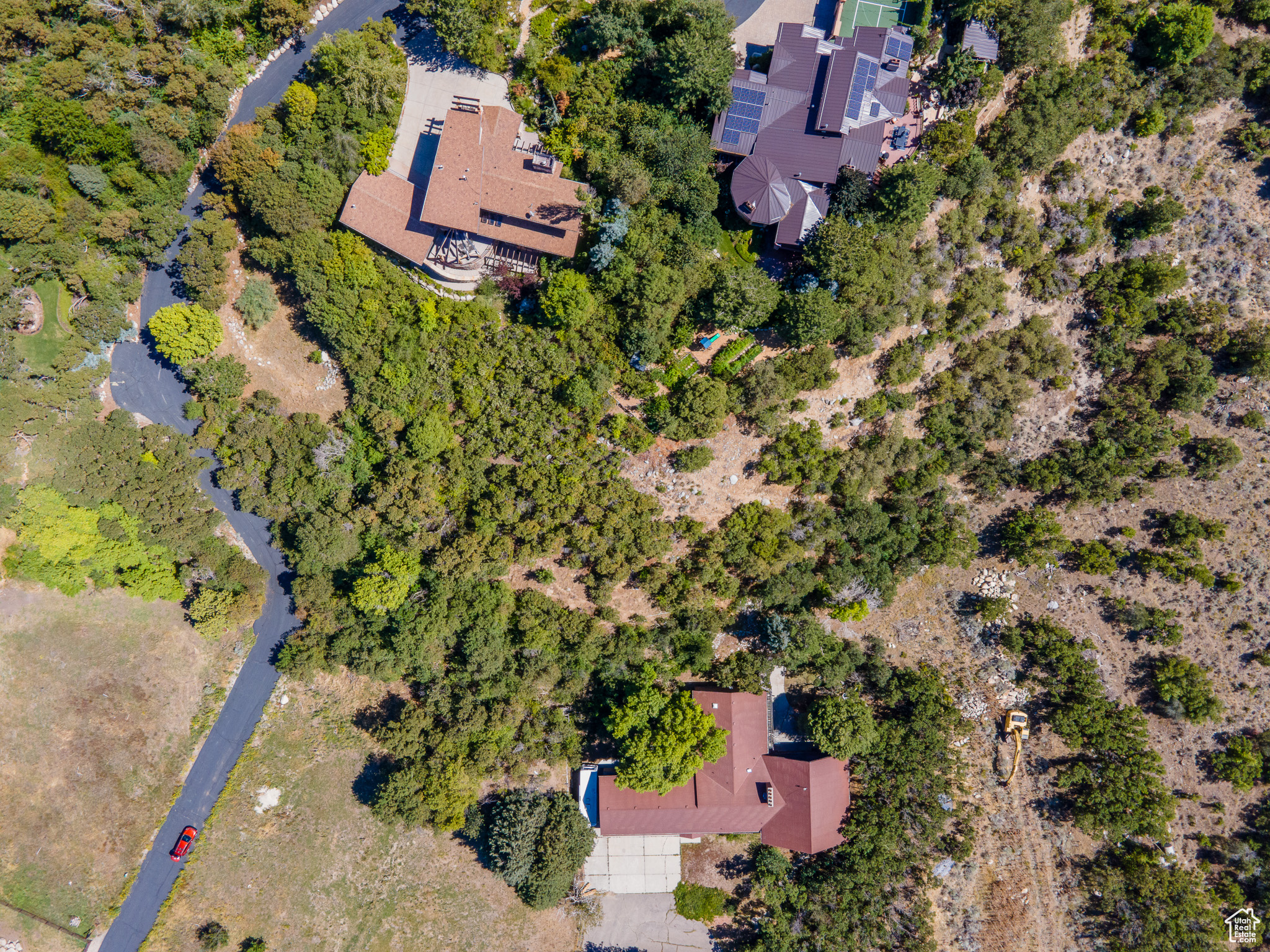 main property photo 11