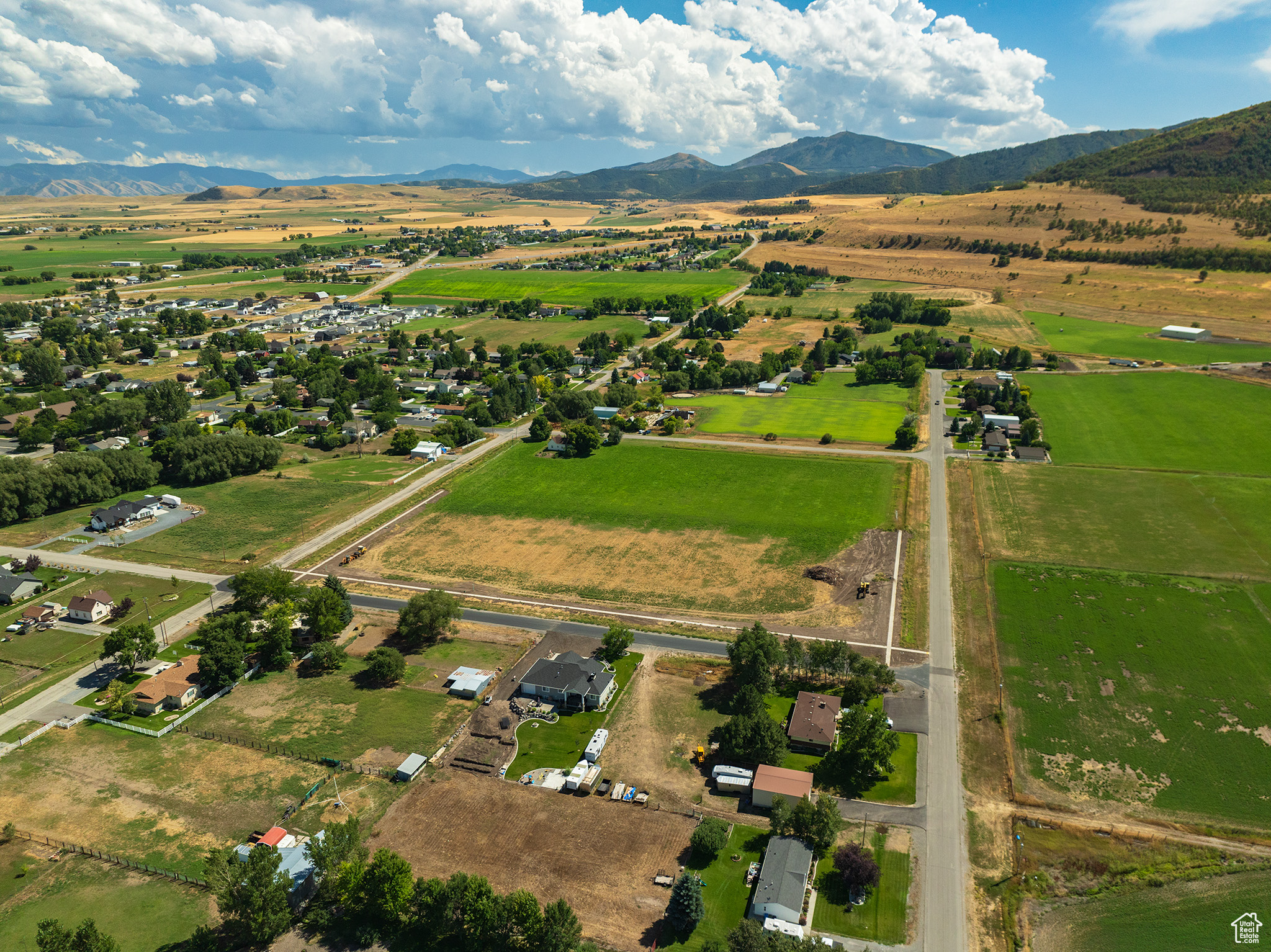 main property photo 17