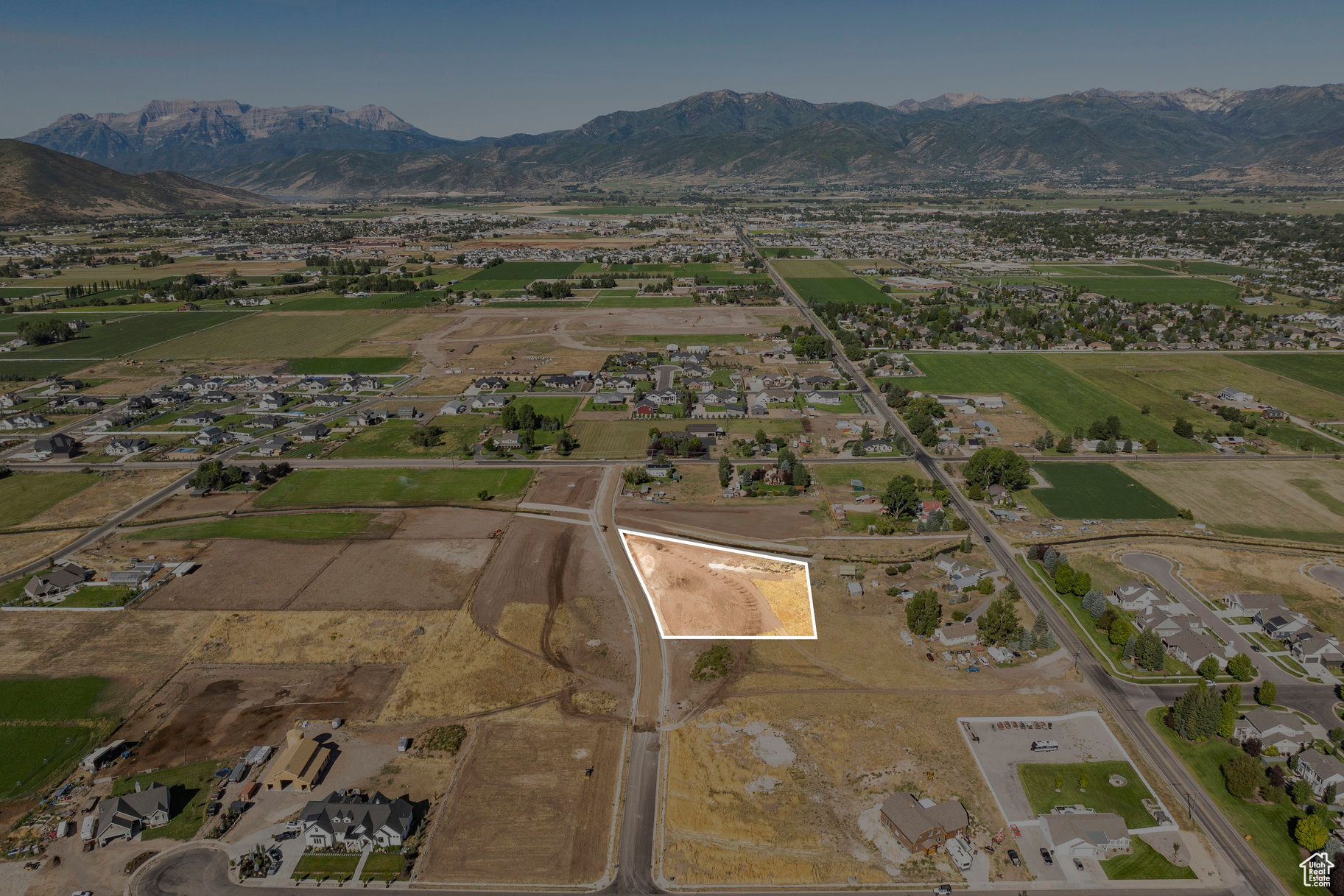 main property photo 18