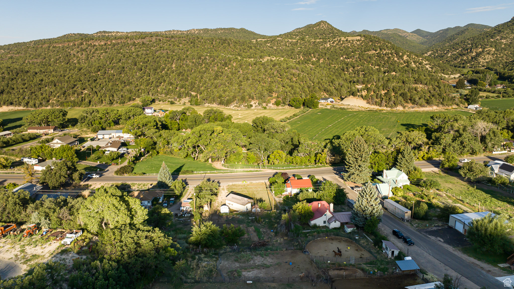 main property photo 5