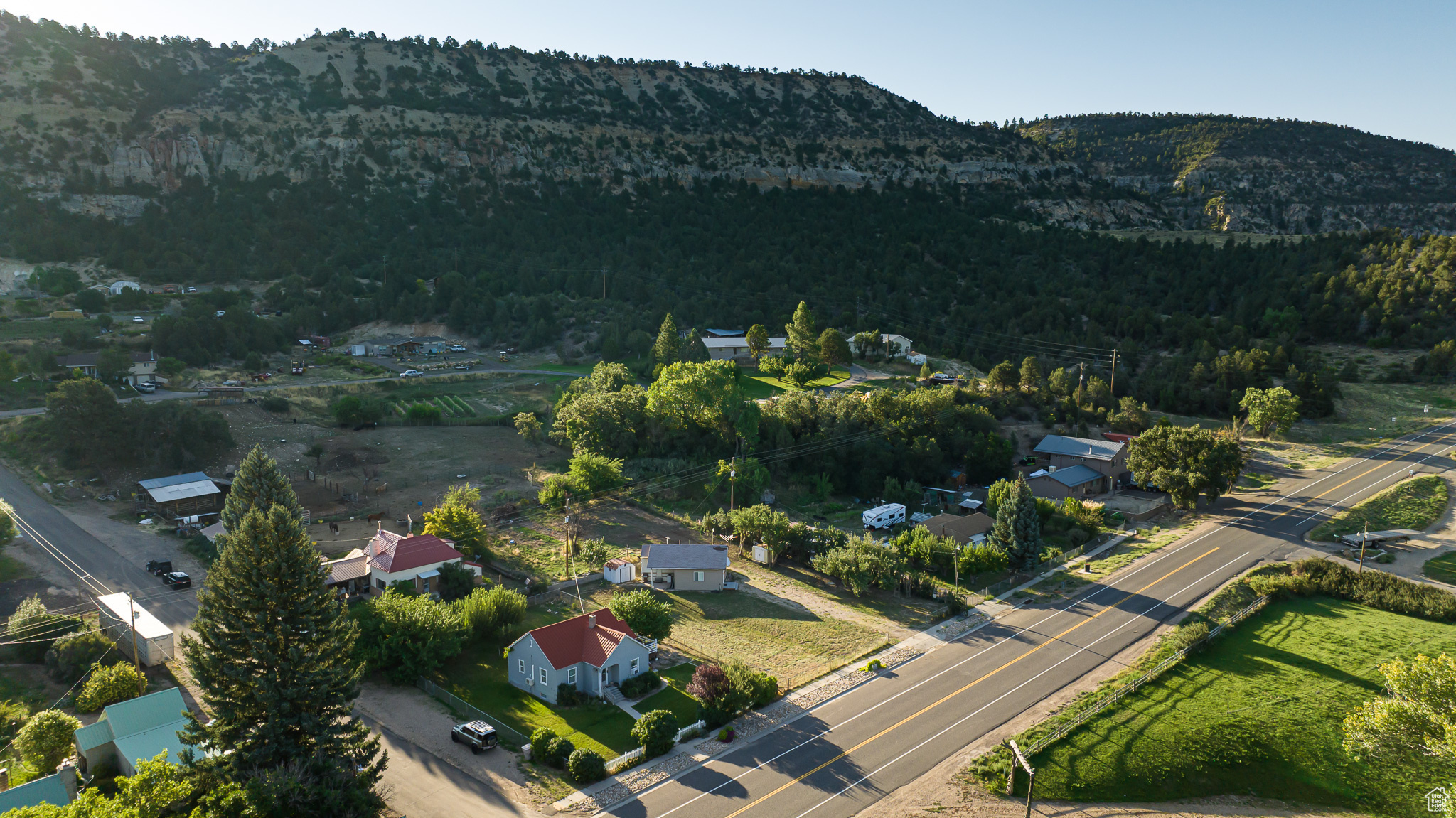 main property photo 8