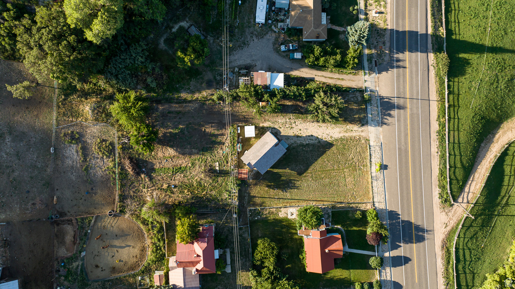 main property photo 9