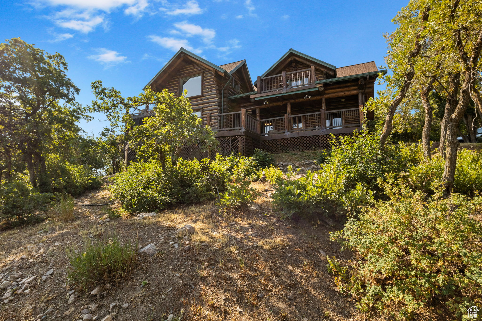 main property photo 8