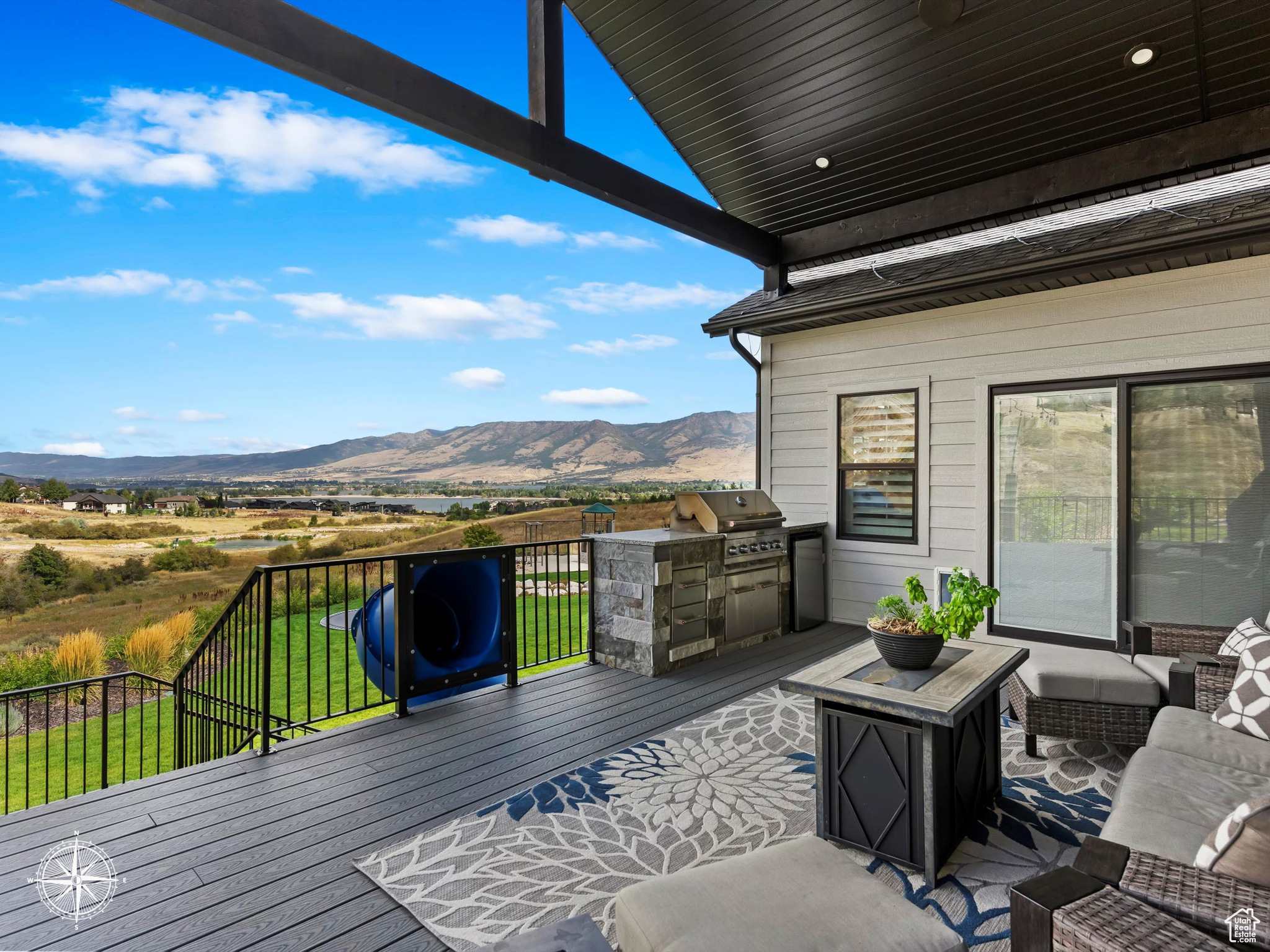 main property photo 64