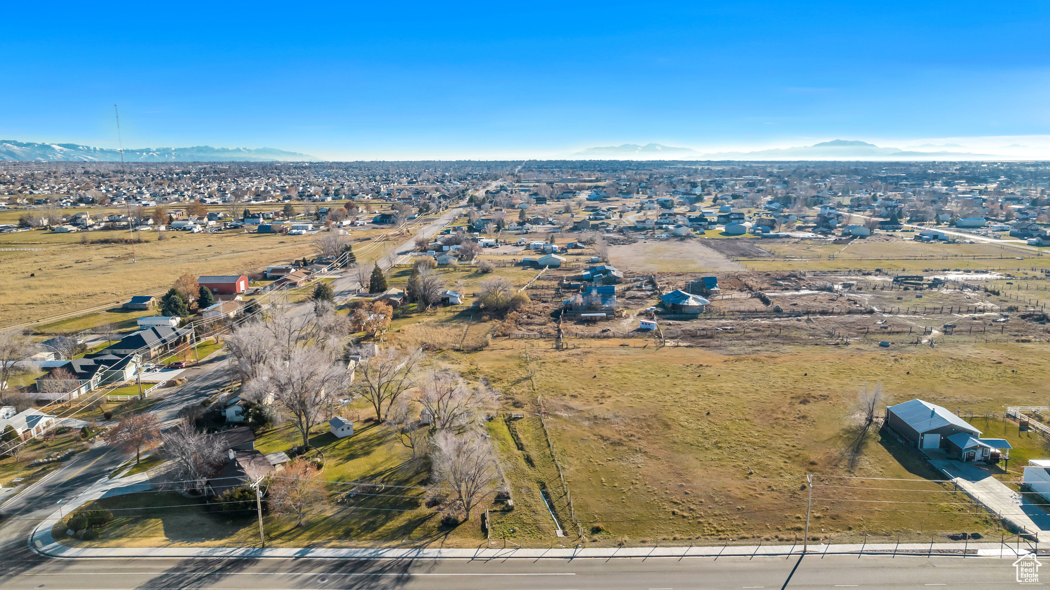 main property photo 6