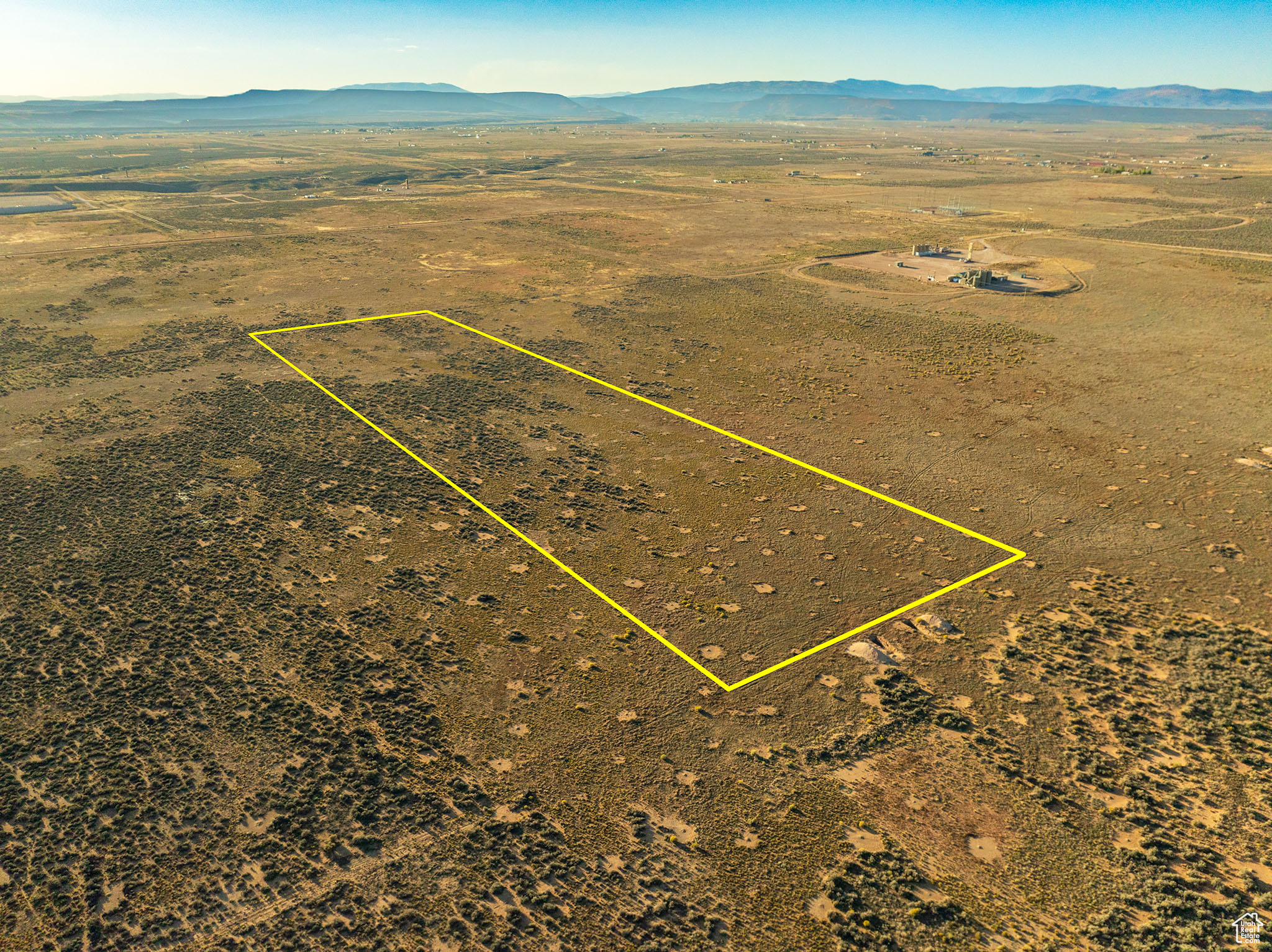main property photo 12