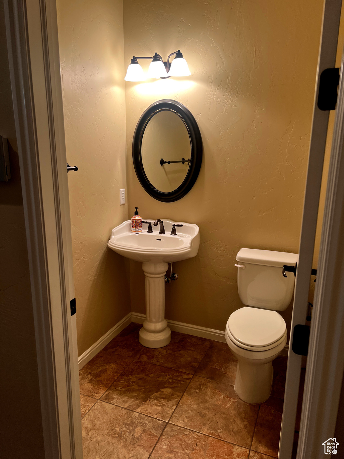 main property photo 18