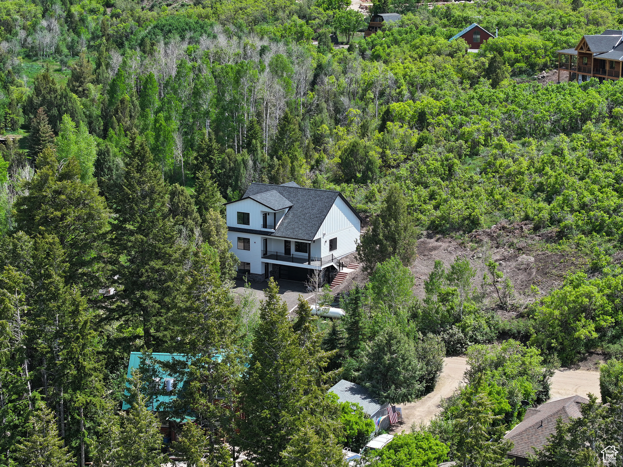 main property photo 44