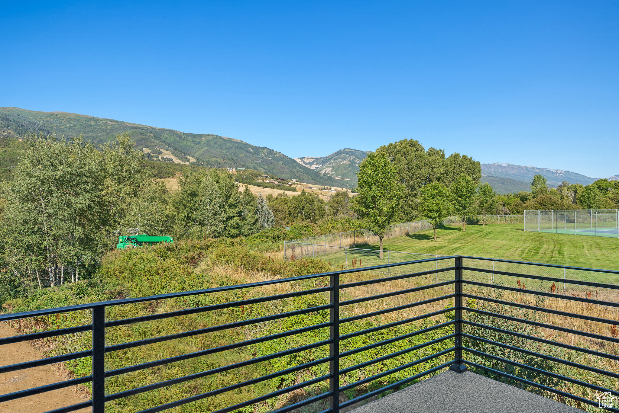 main property photo 24