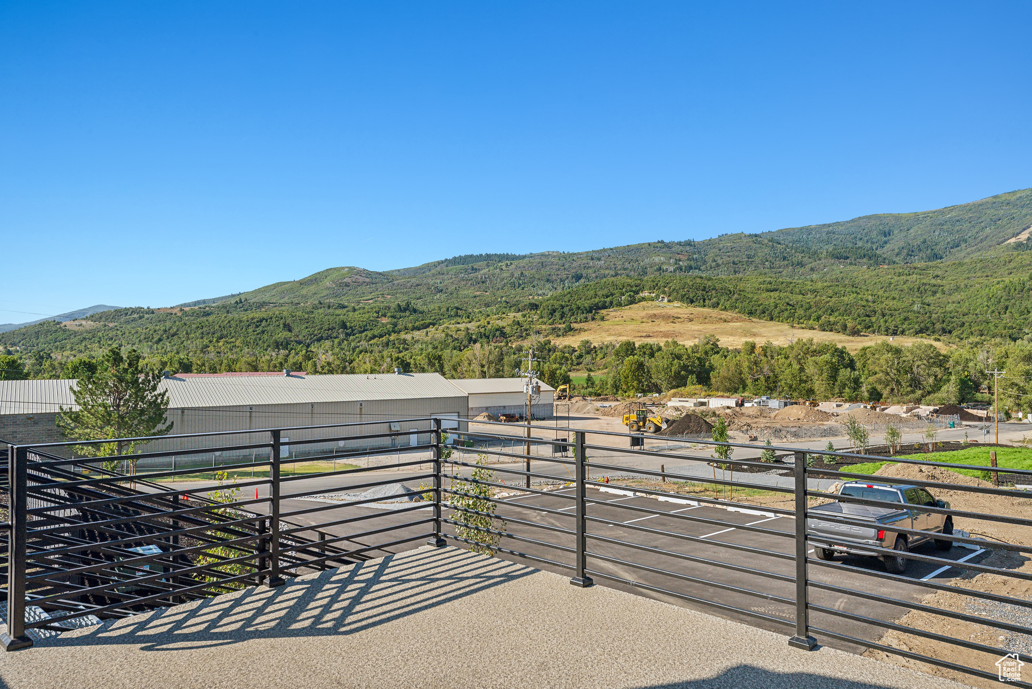 main property photo 25