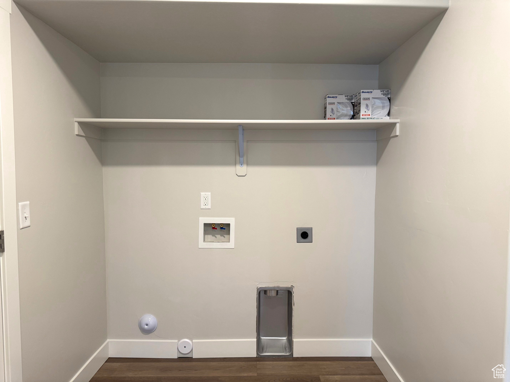main property photo 17