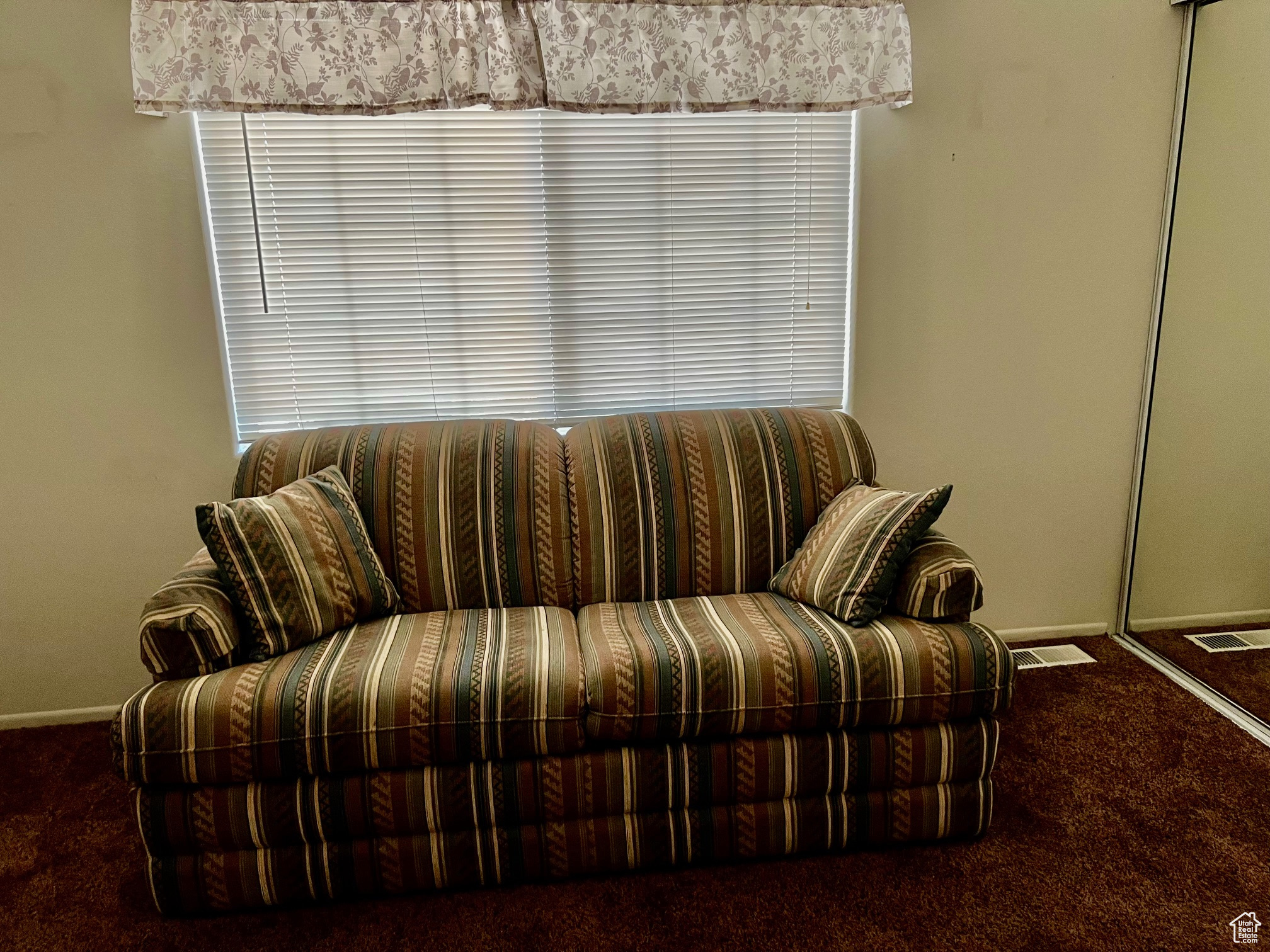 property viewer photo 10