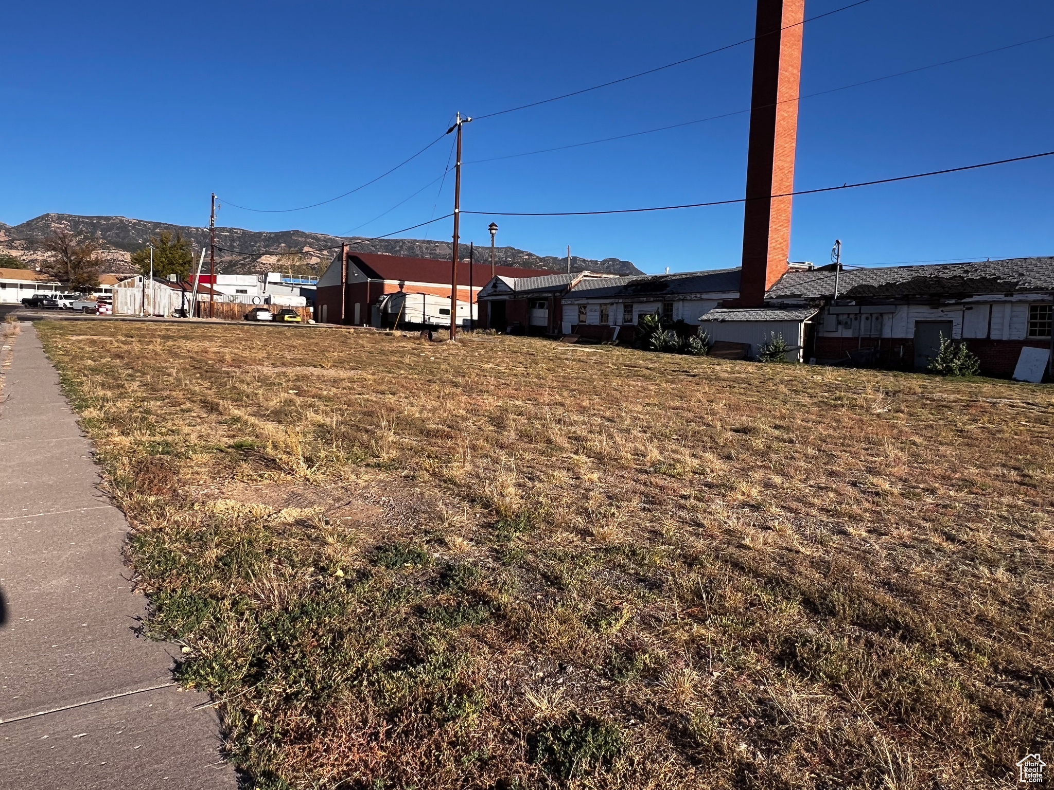 main property photo 6