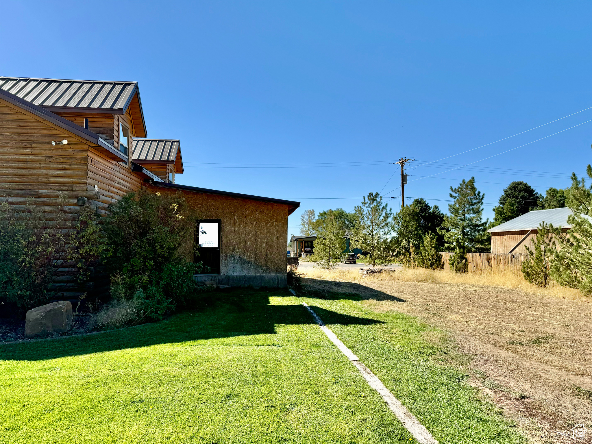 main property photo 41