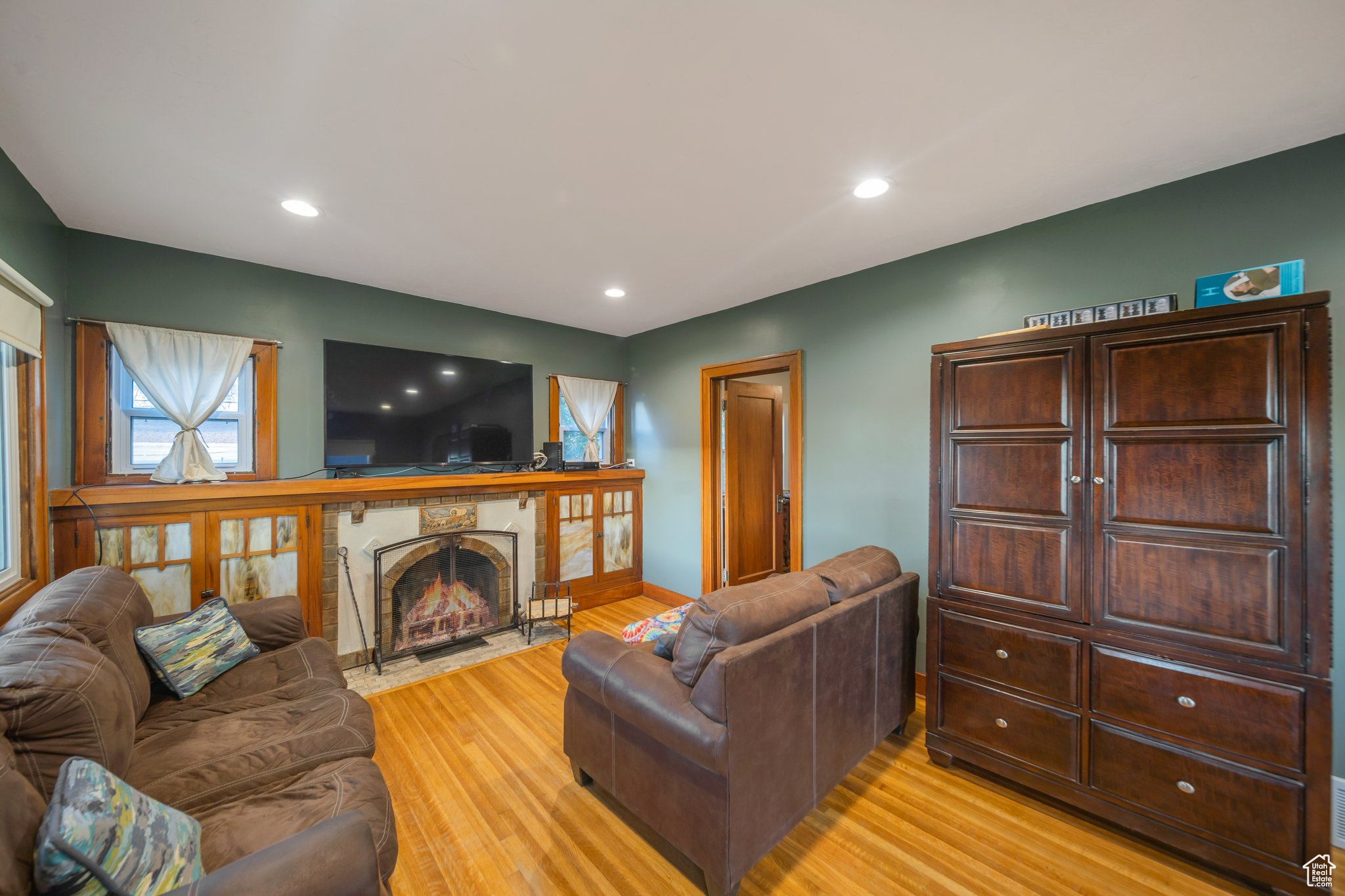 main property photo 4
