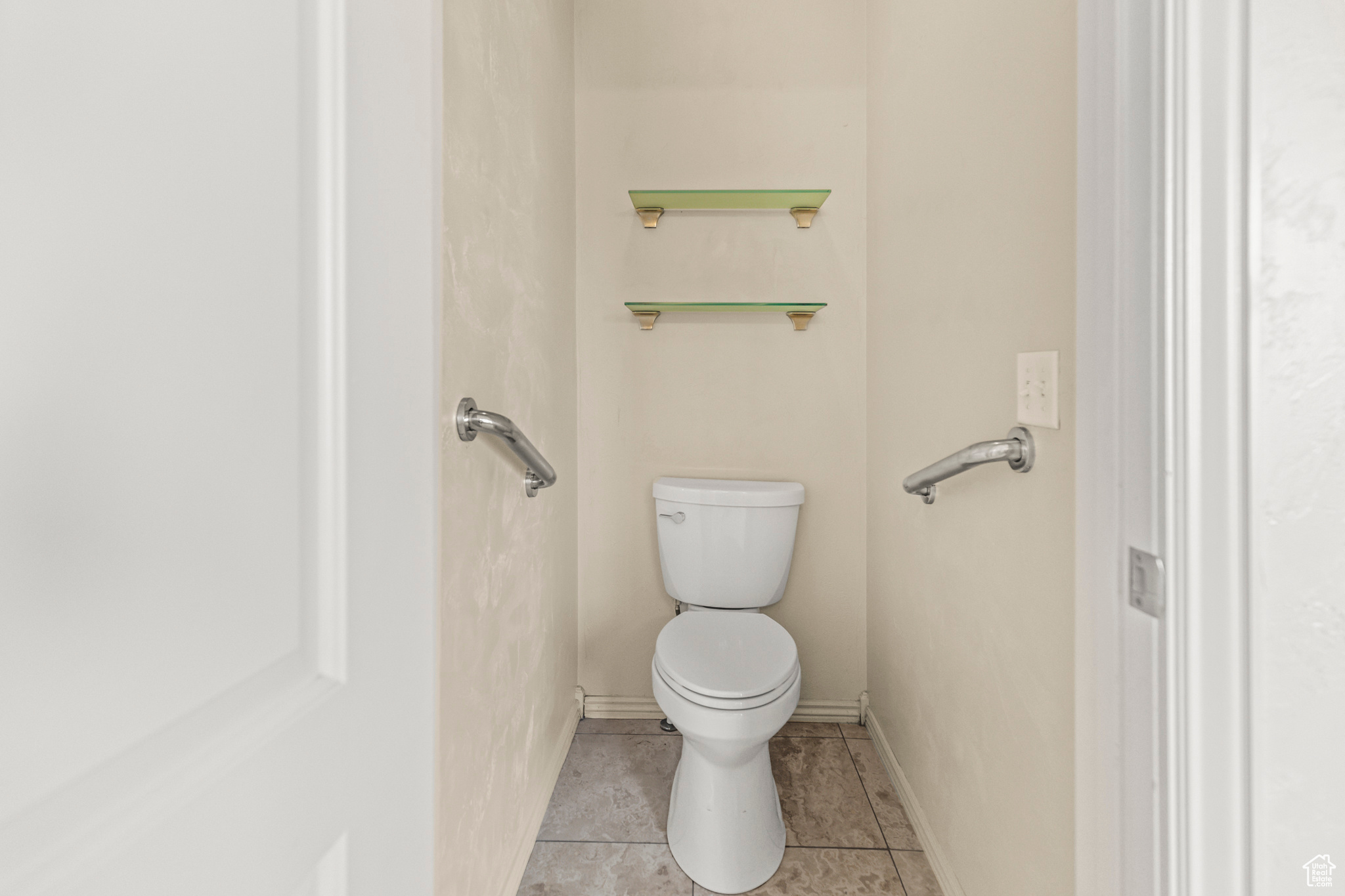 main property photo 21