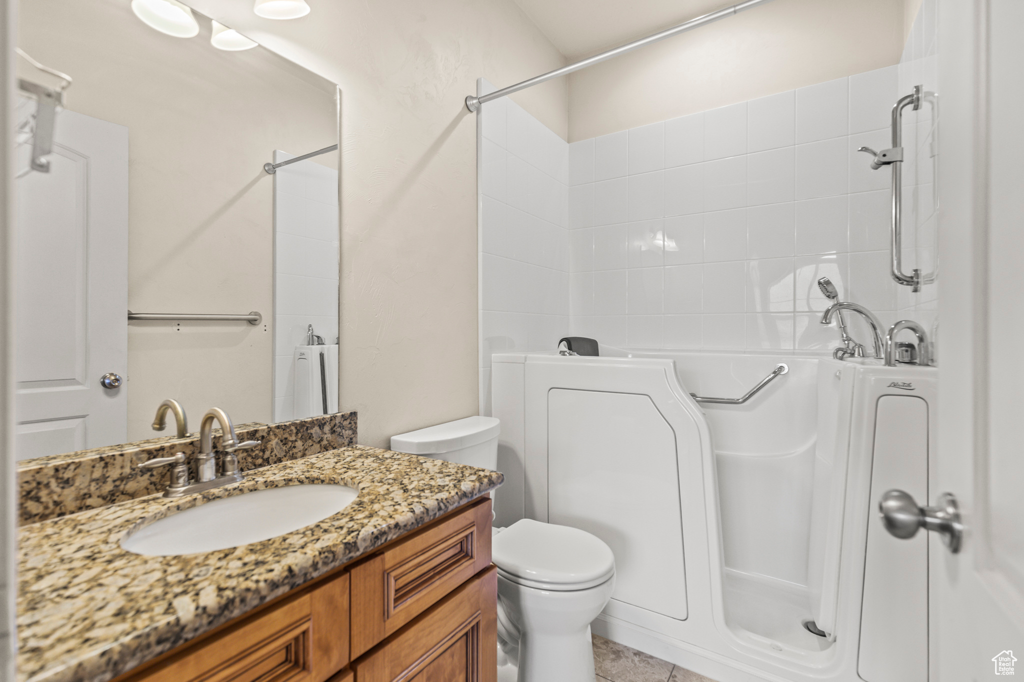 main property photo 24