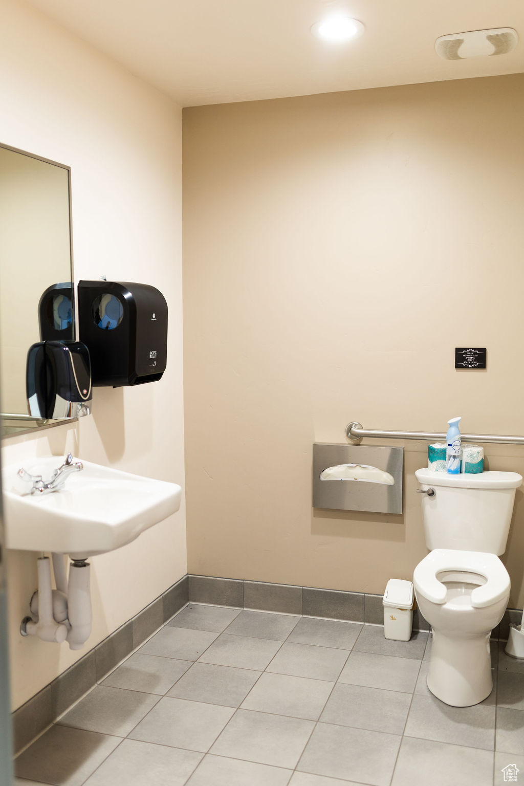 main property photo 21