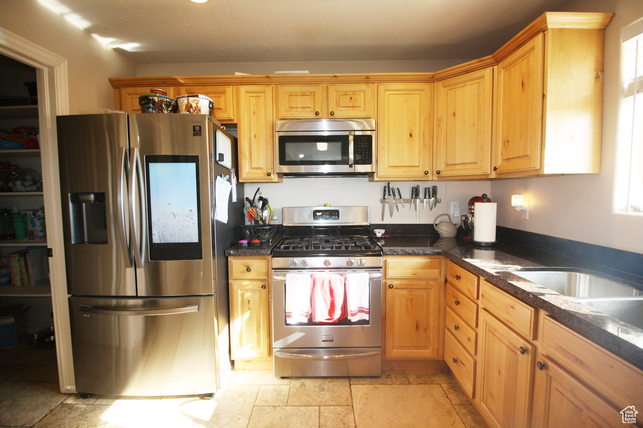 main property photo 16