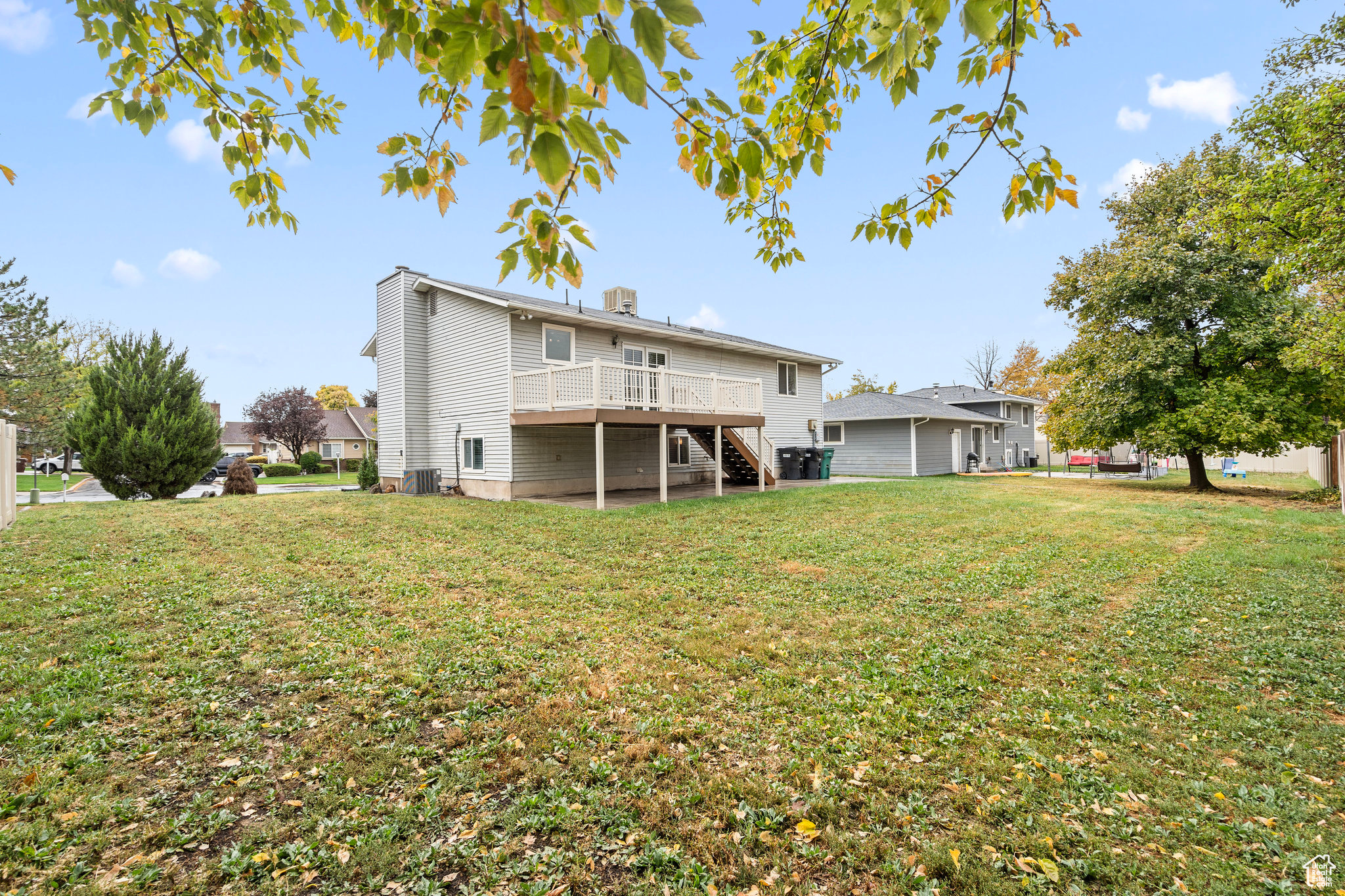 main property photo 31