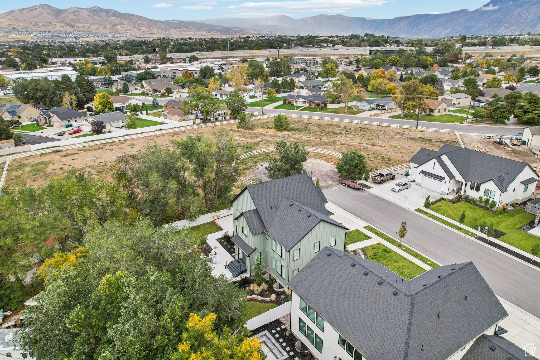 main property photo 70