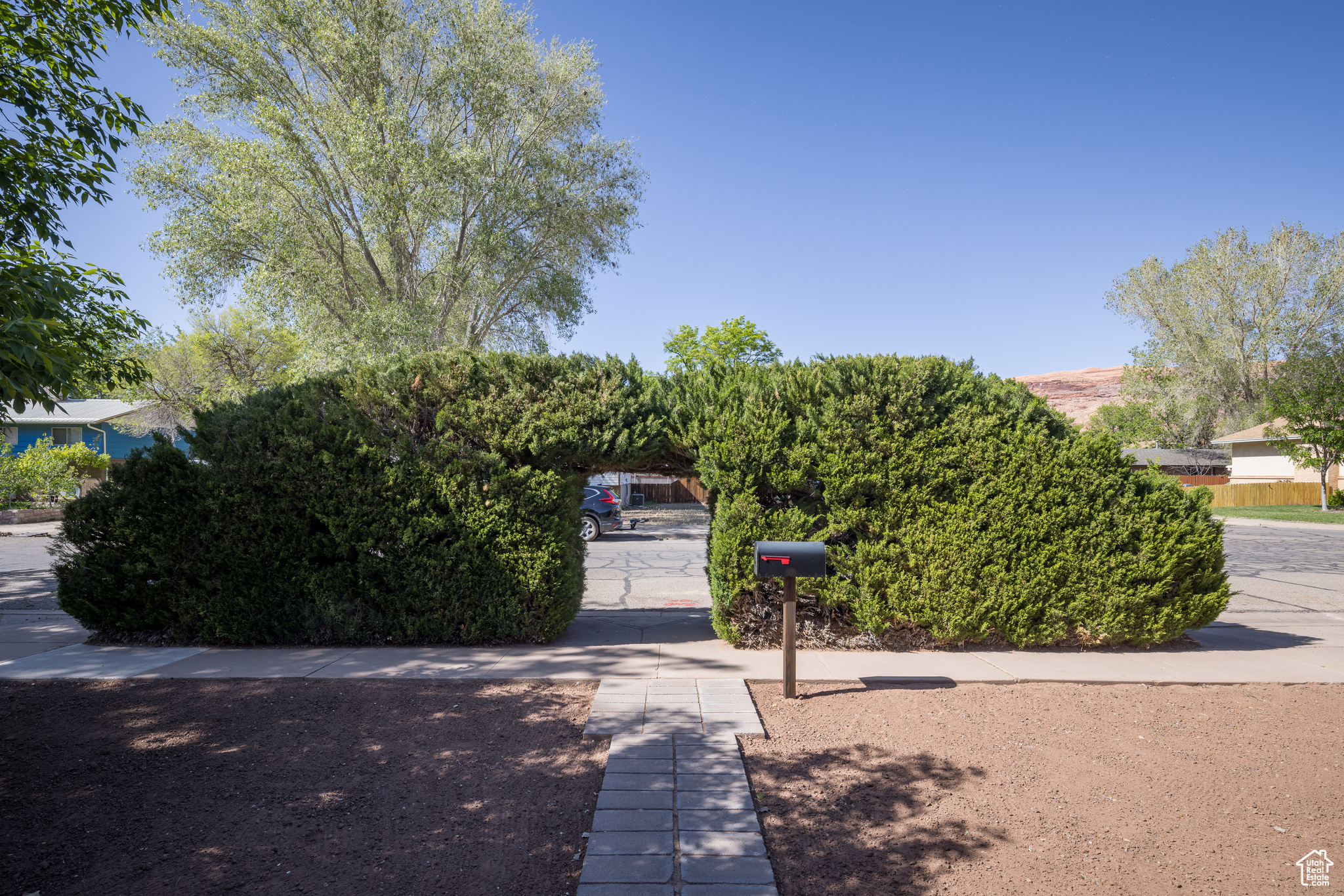 main property photo 7