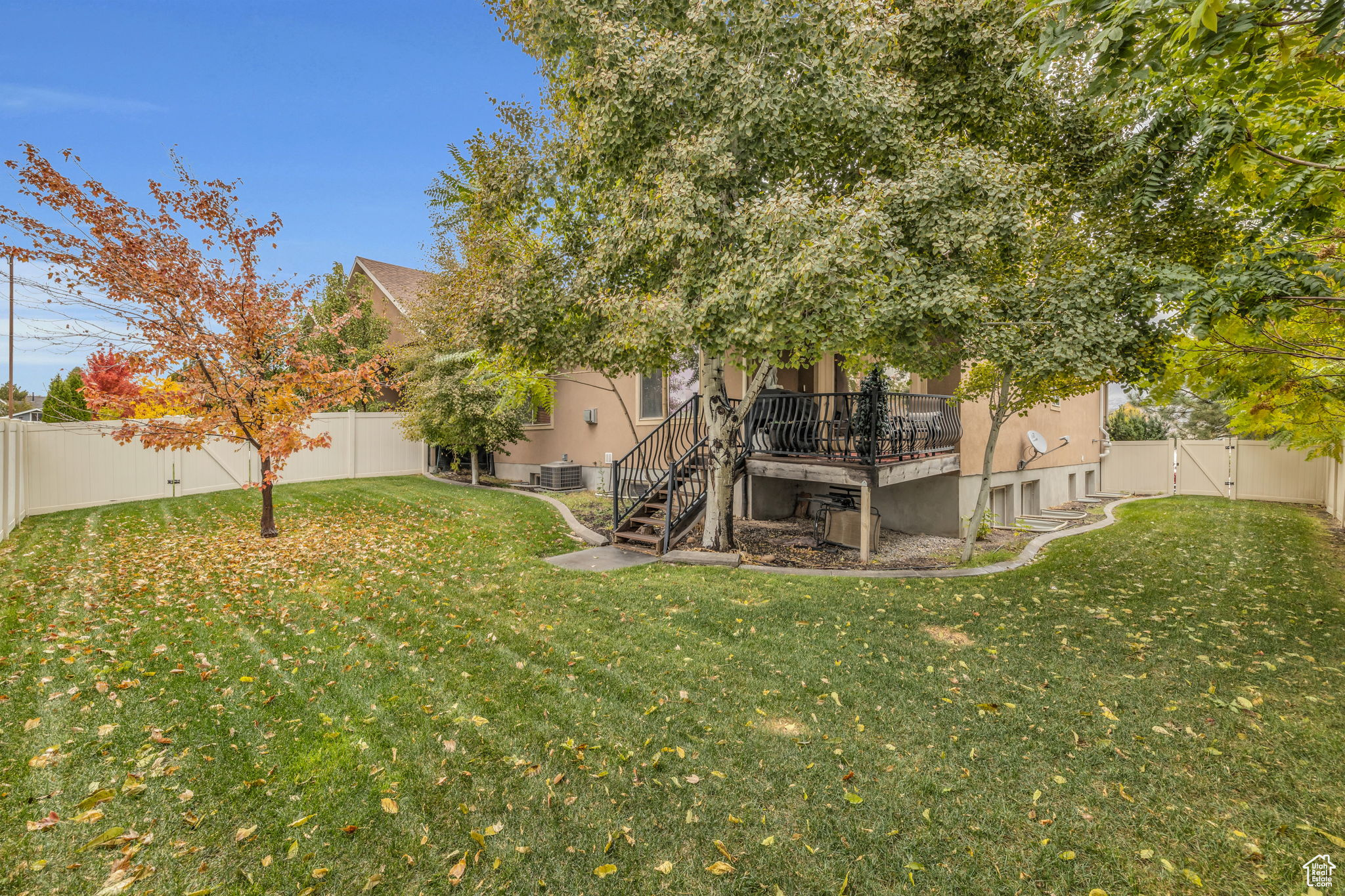 main property photo 20