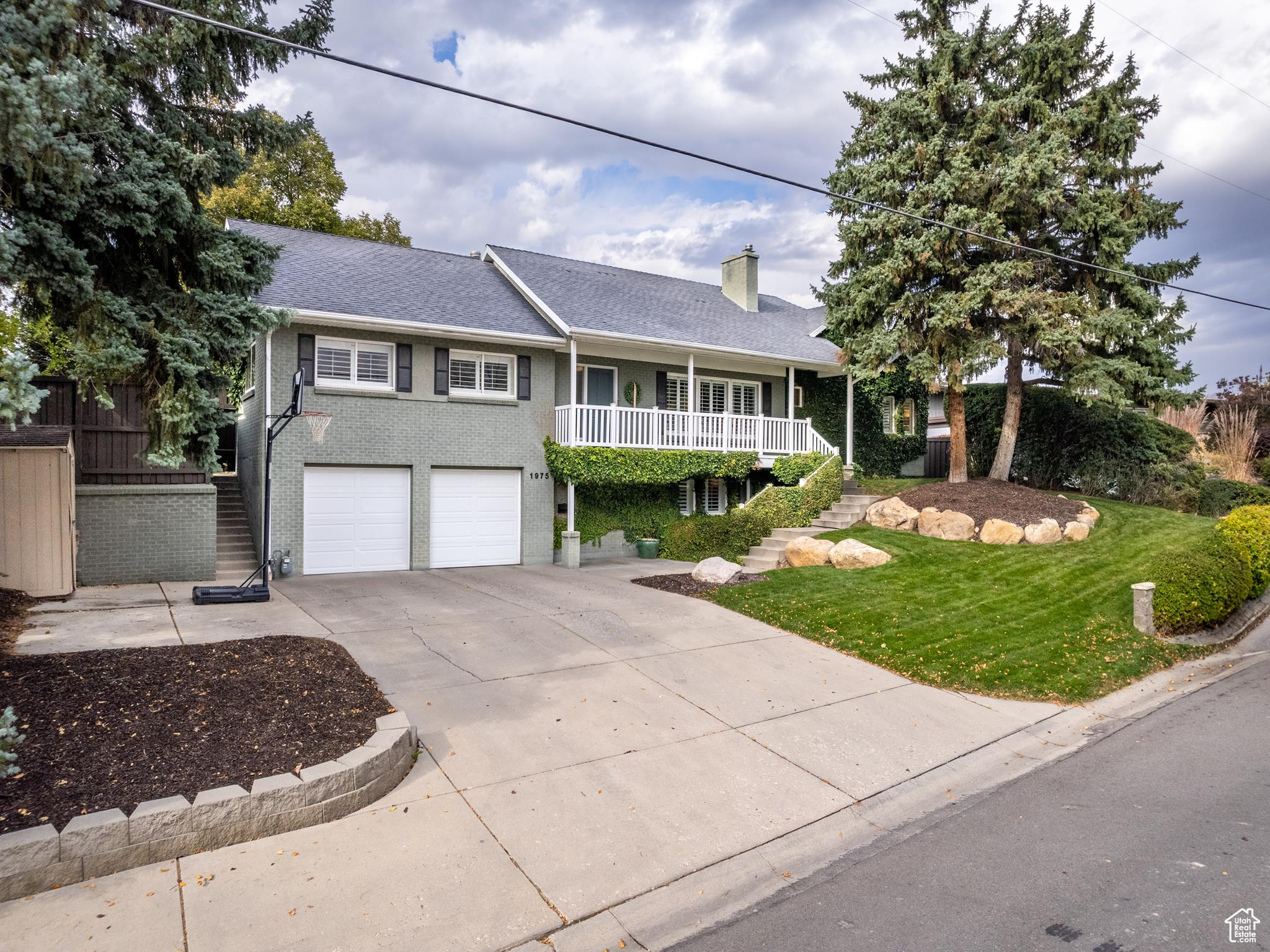main property photo 30