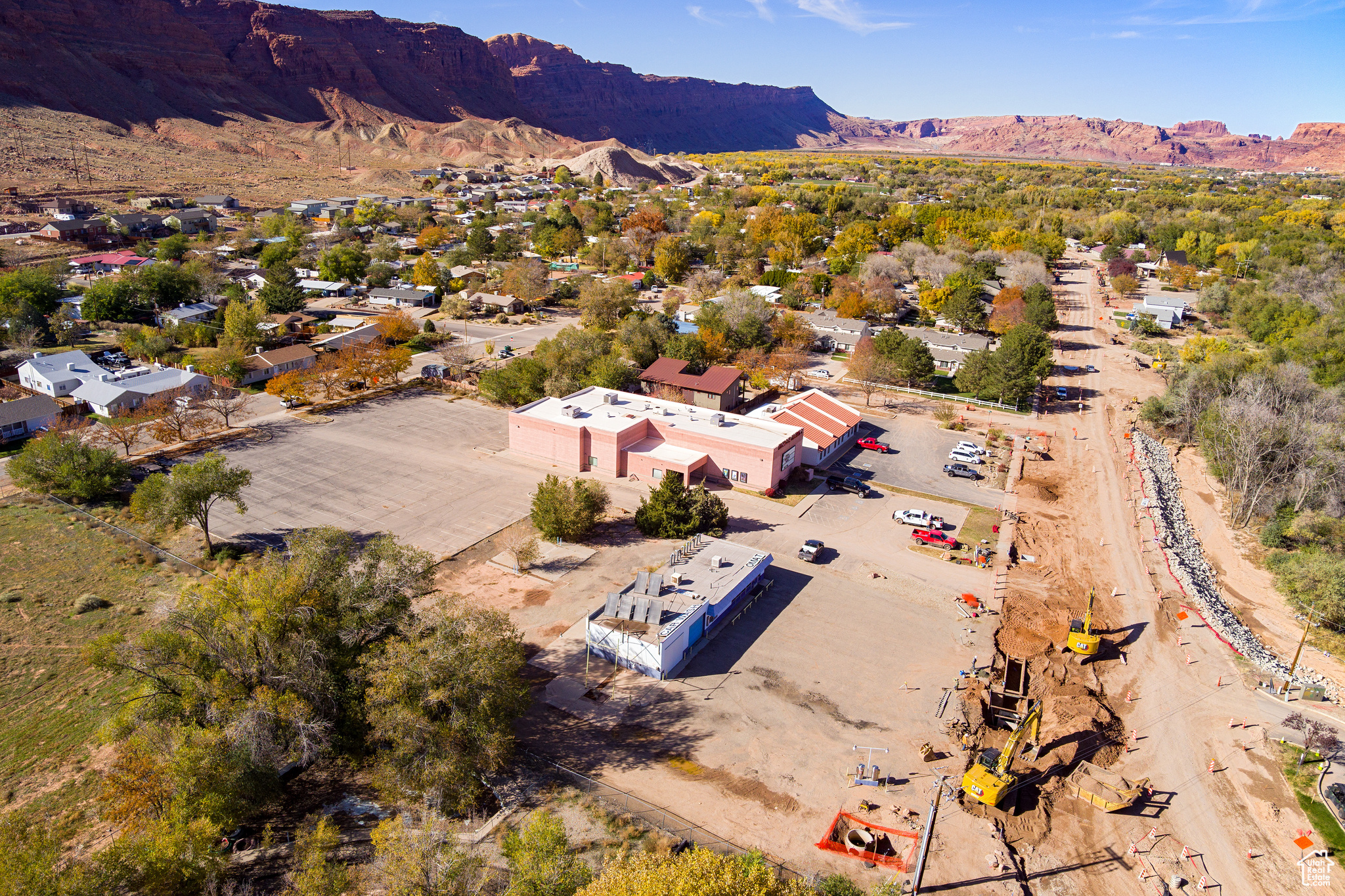 main property photo 10