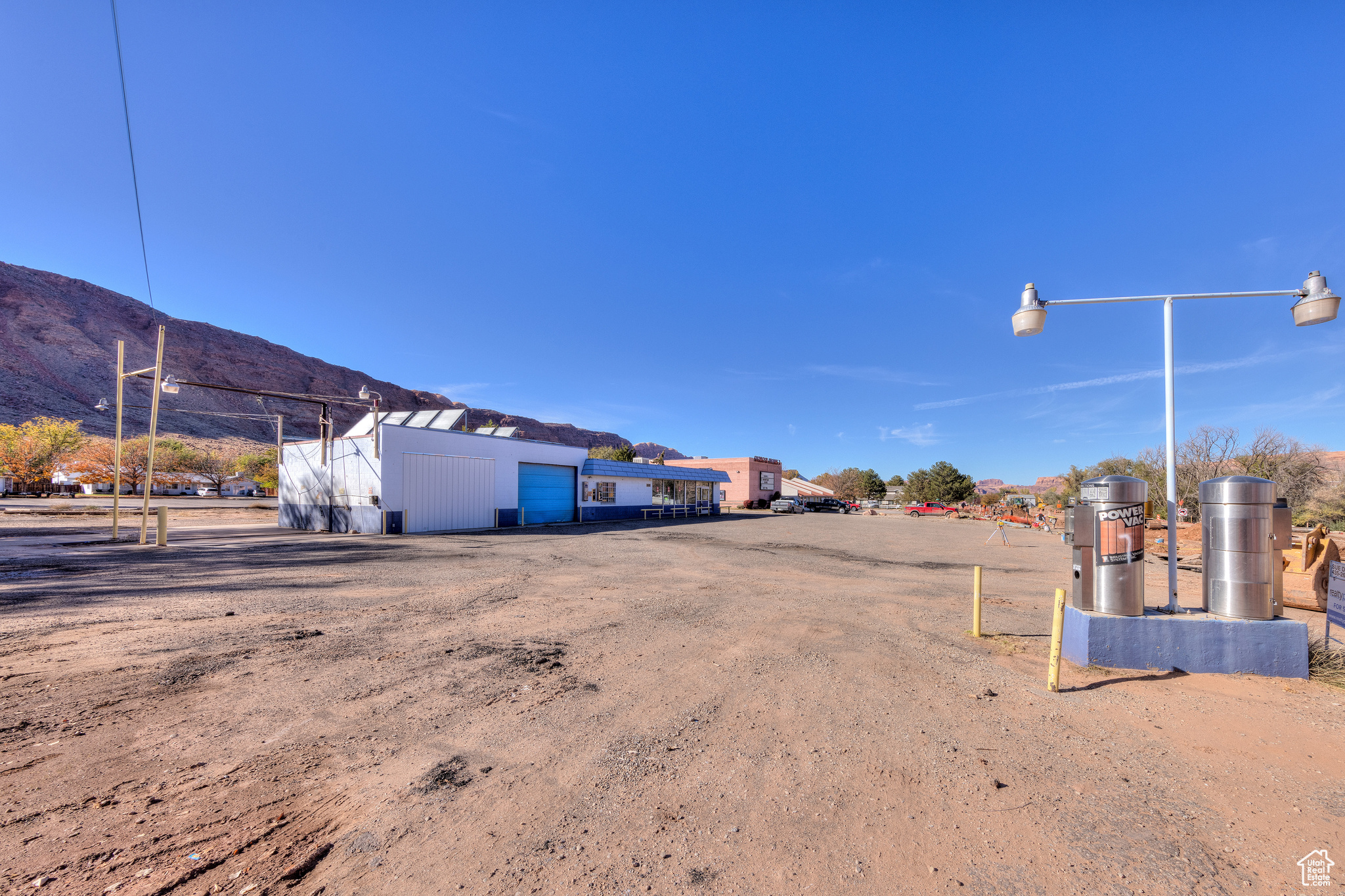 main property photo 12