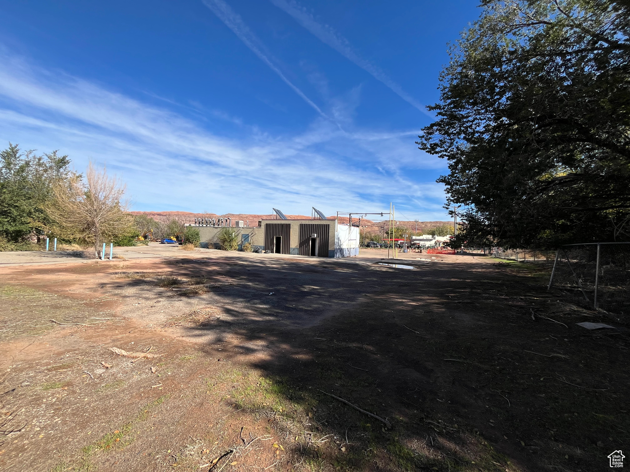 main property photo 22