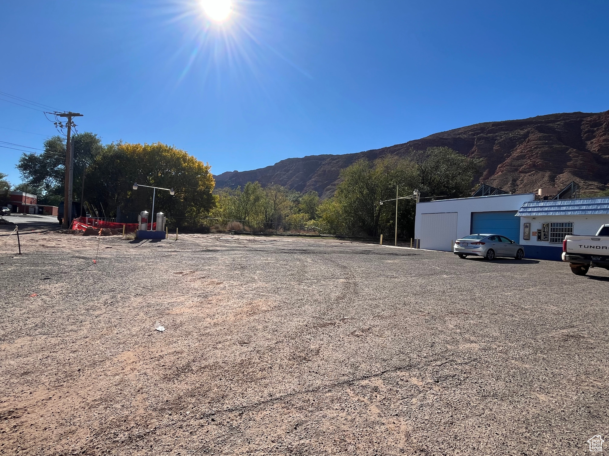 main property photo 31