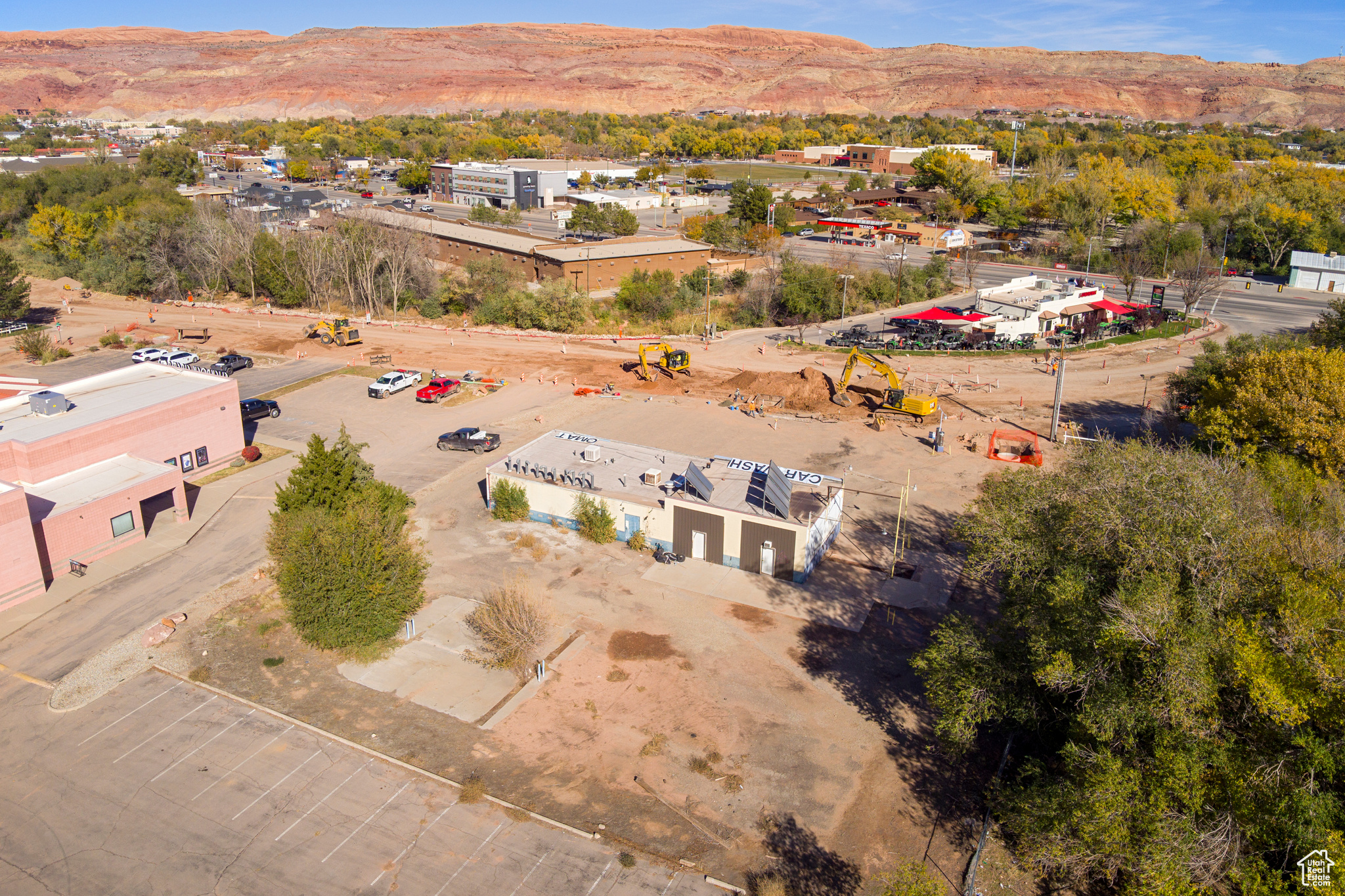 main property photo 8