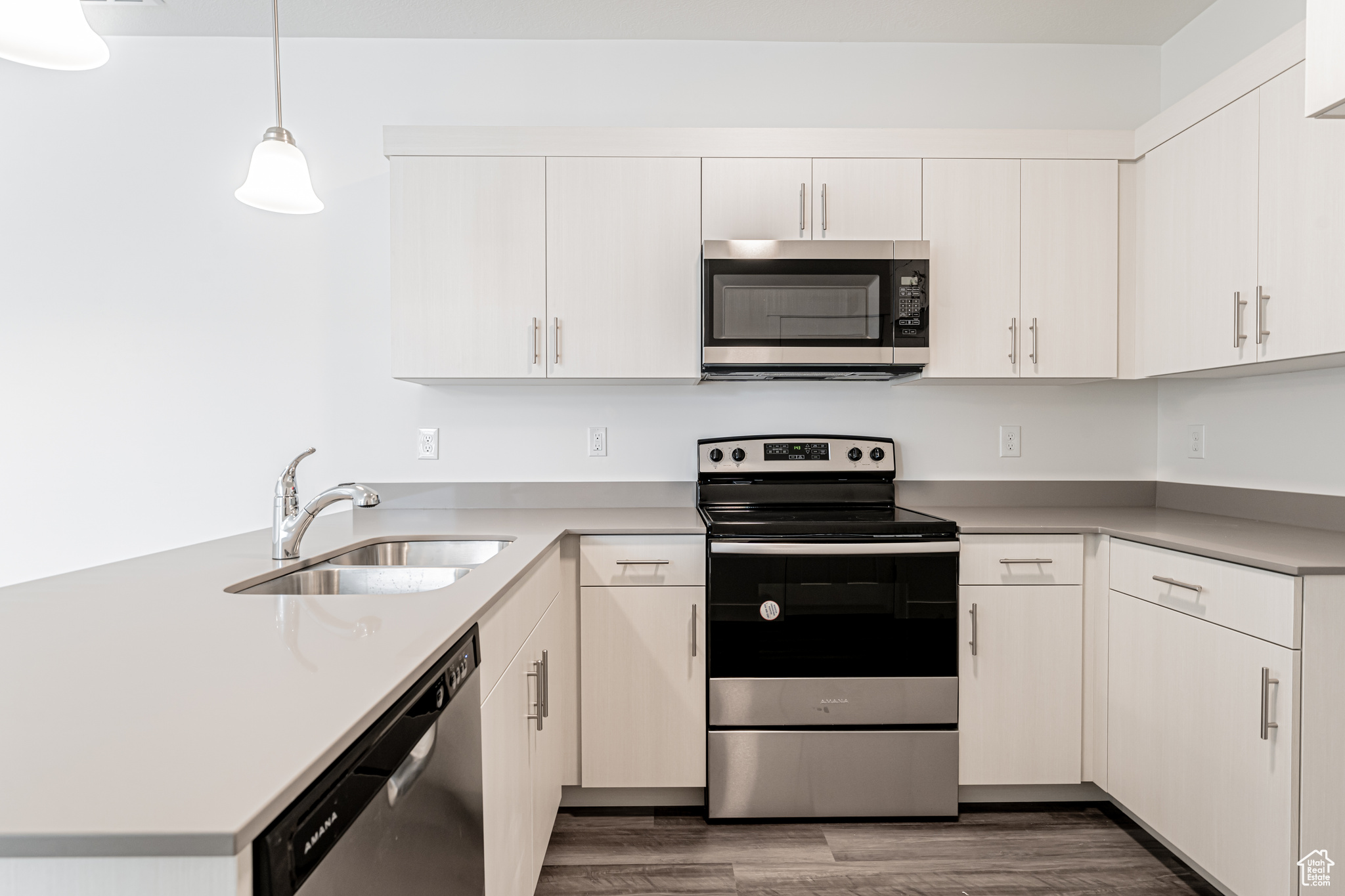 property viewer photo 6