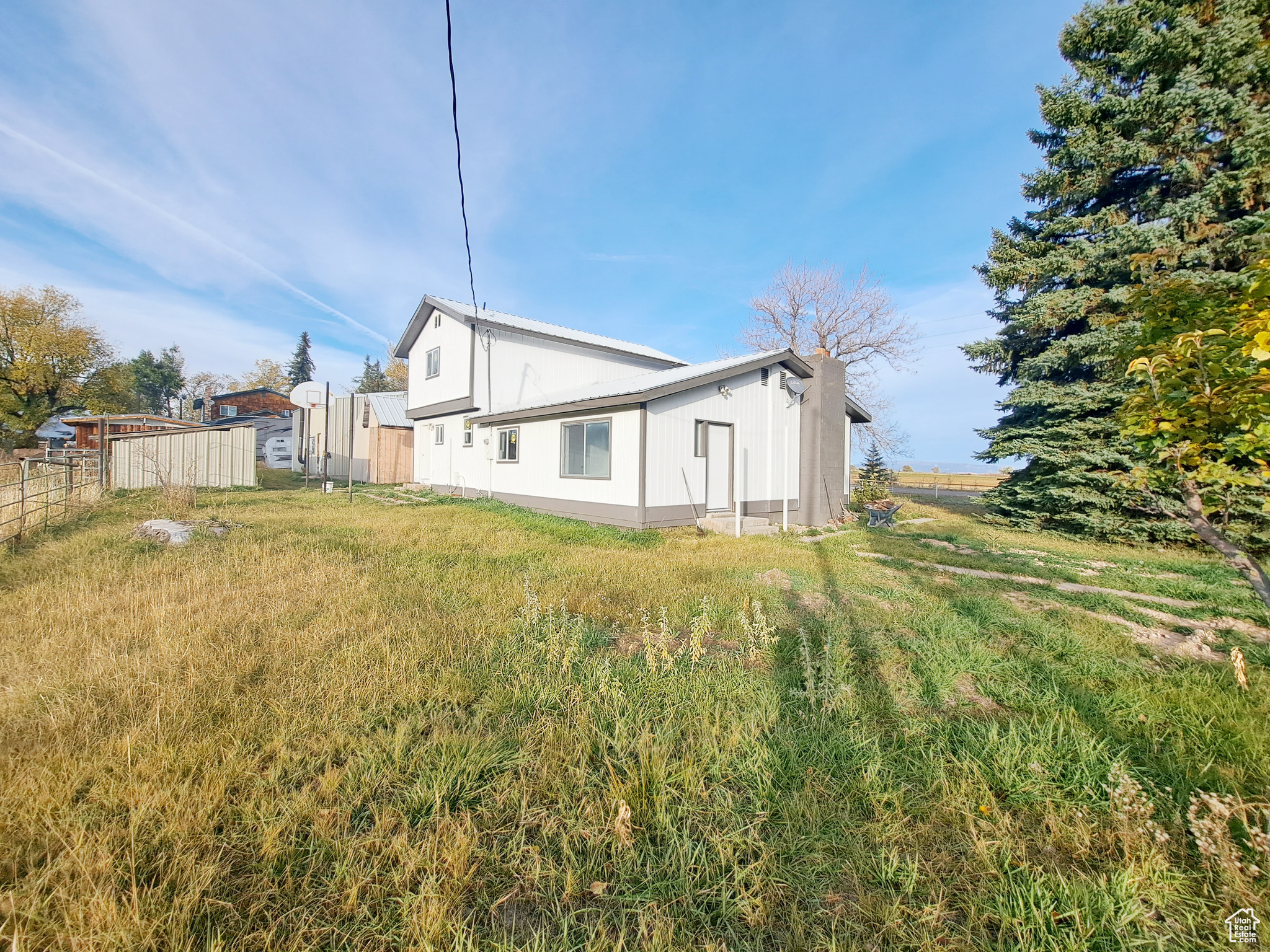main property photo 38