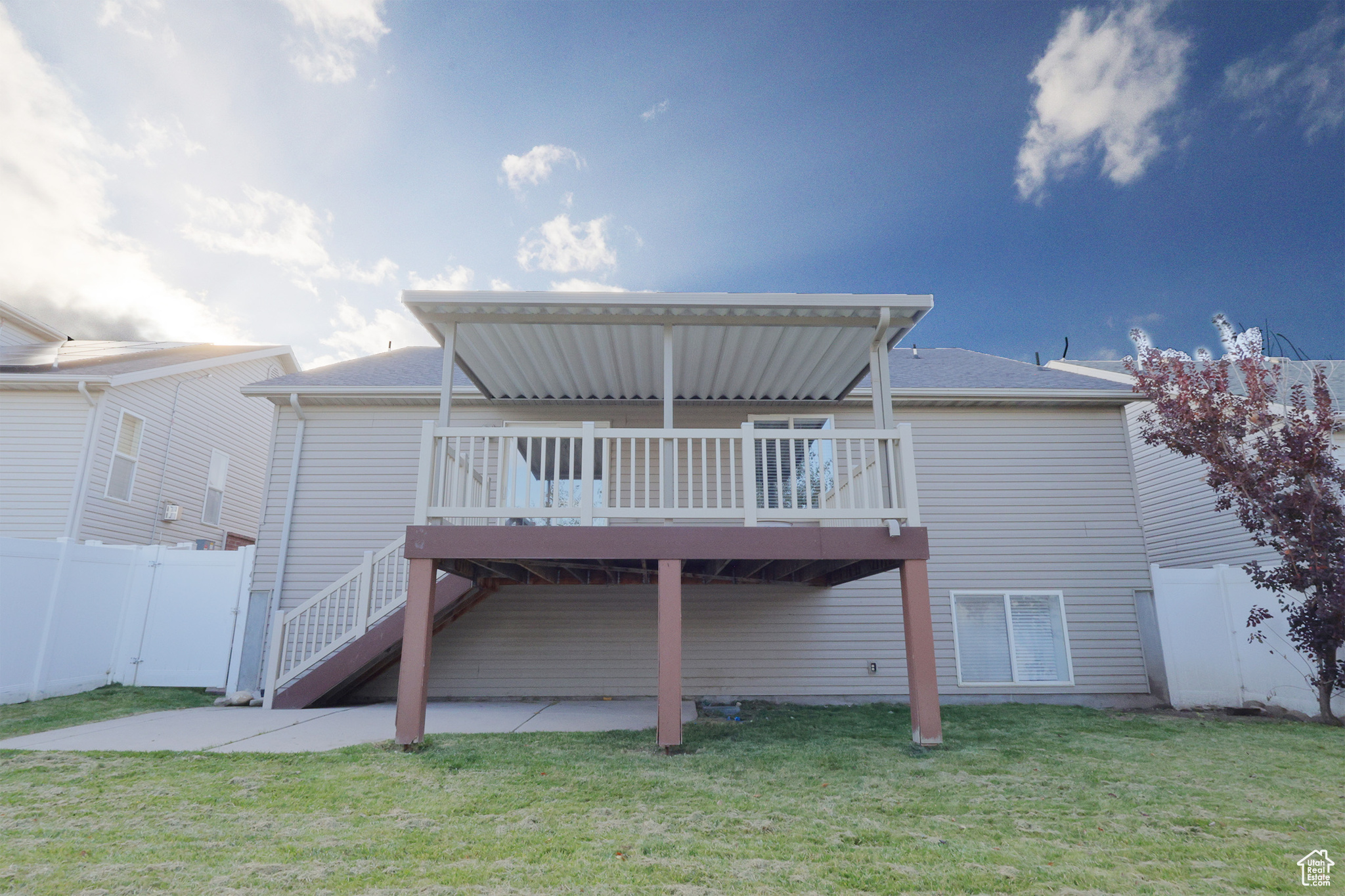 main property photo 25