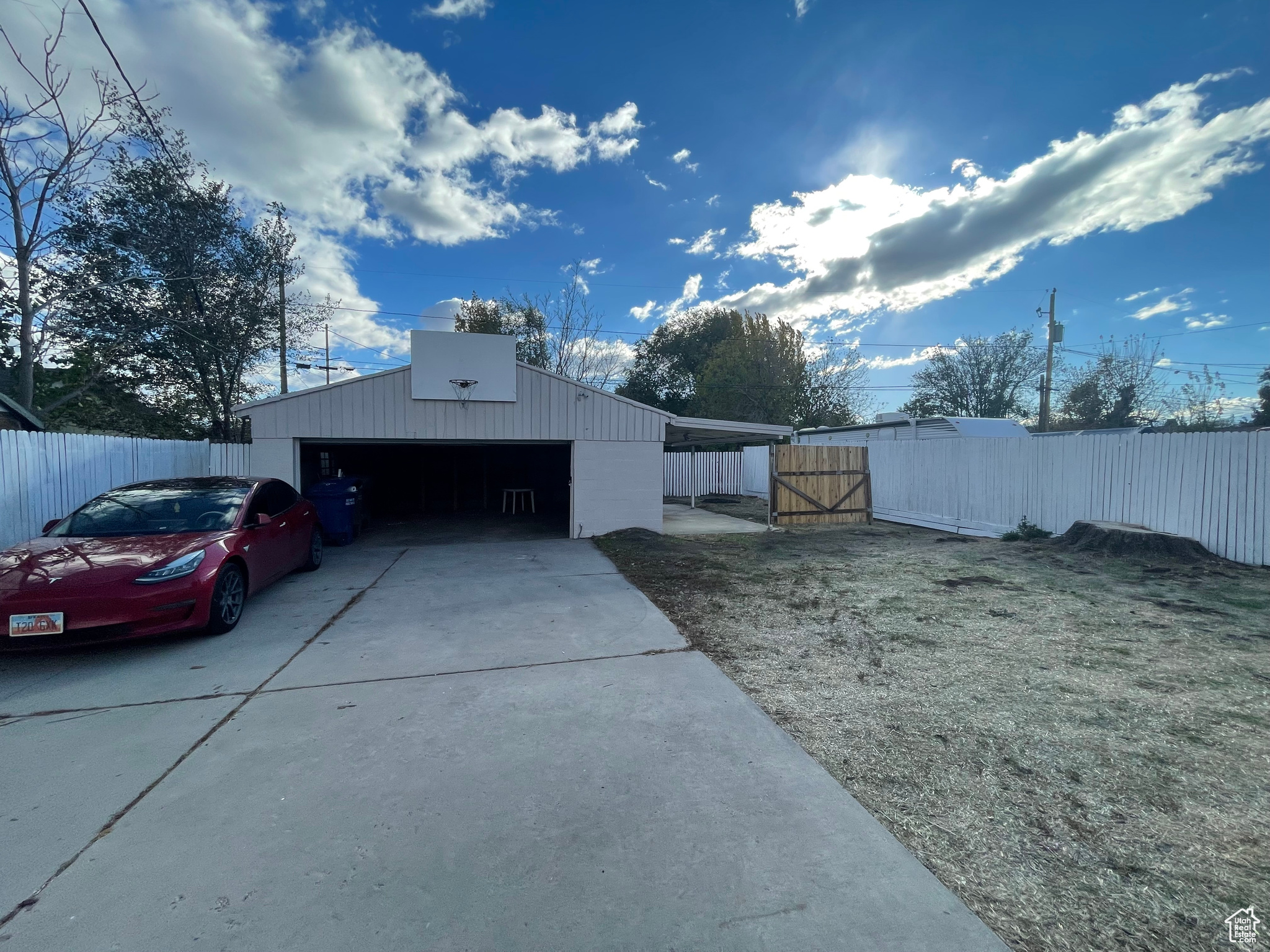 main property photo 29