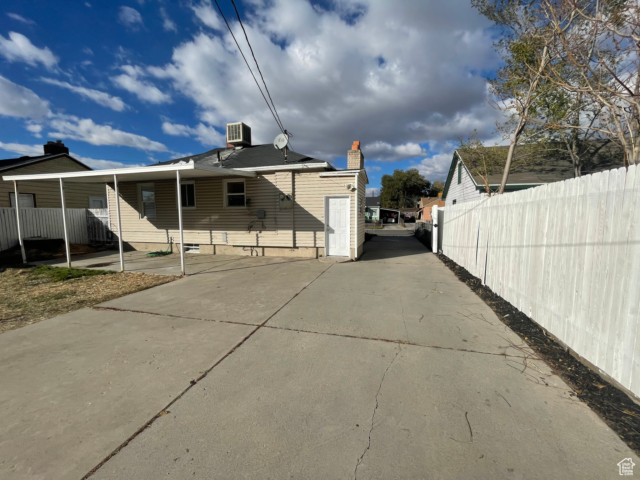 main property photo 39