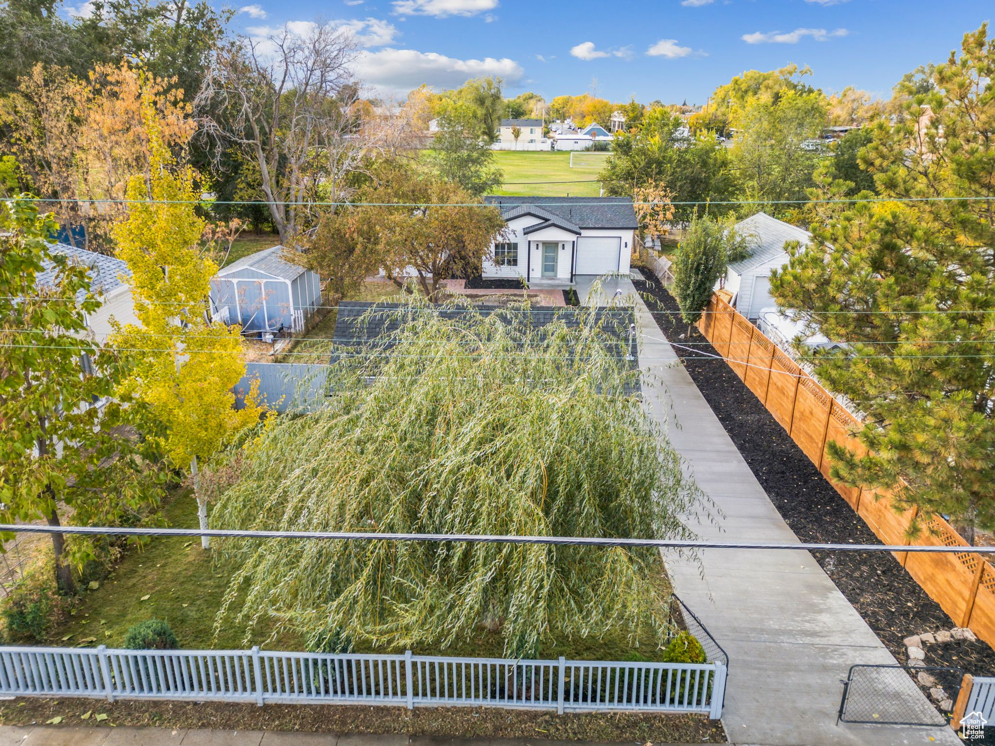 main property photo 32