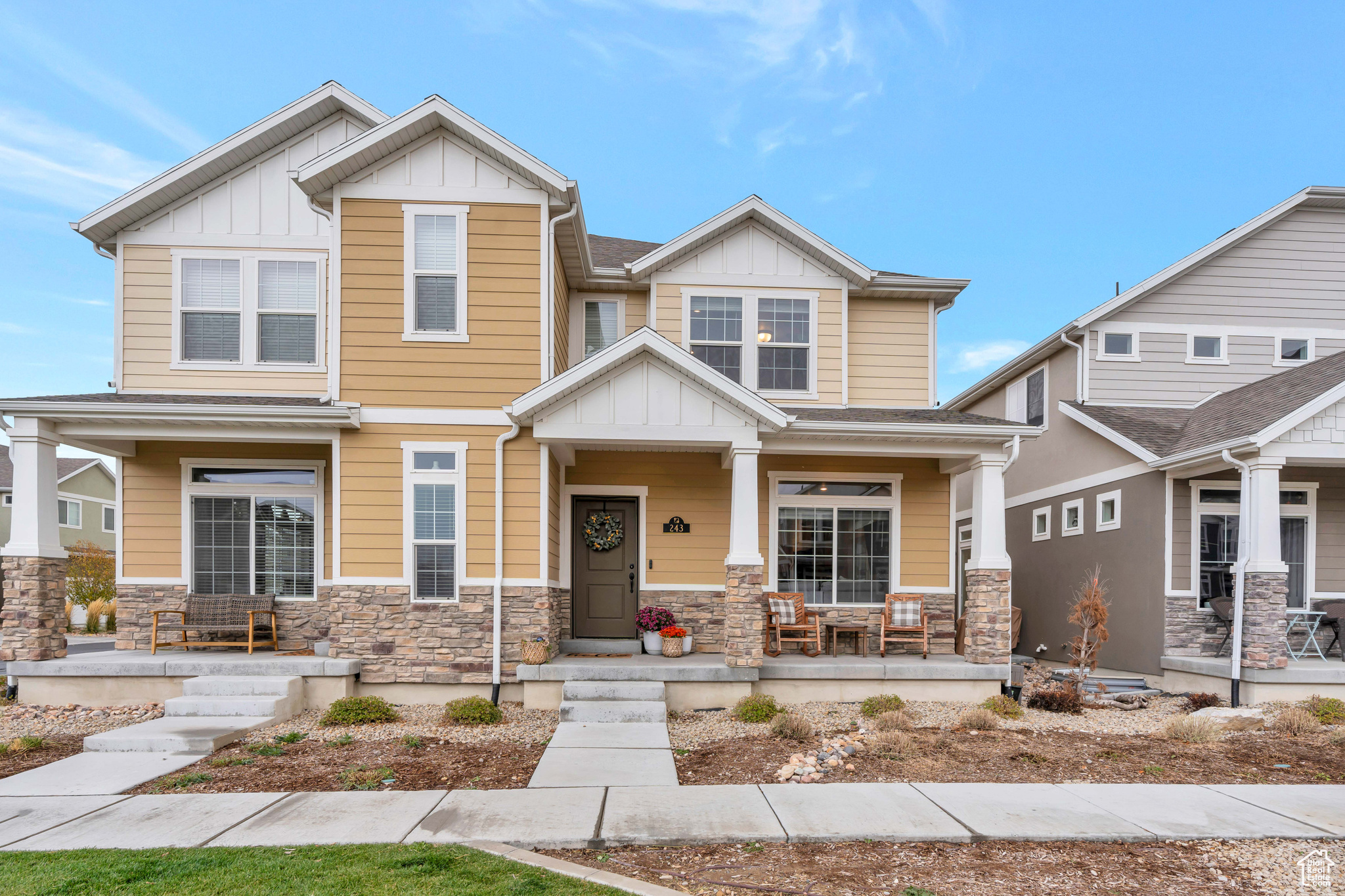main property photo 20