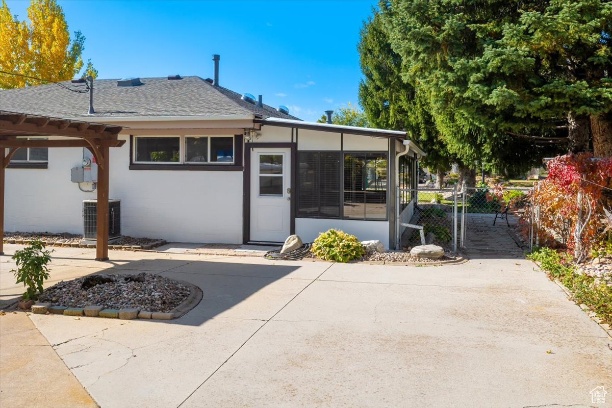 main property photo 31