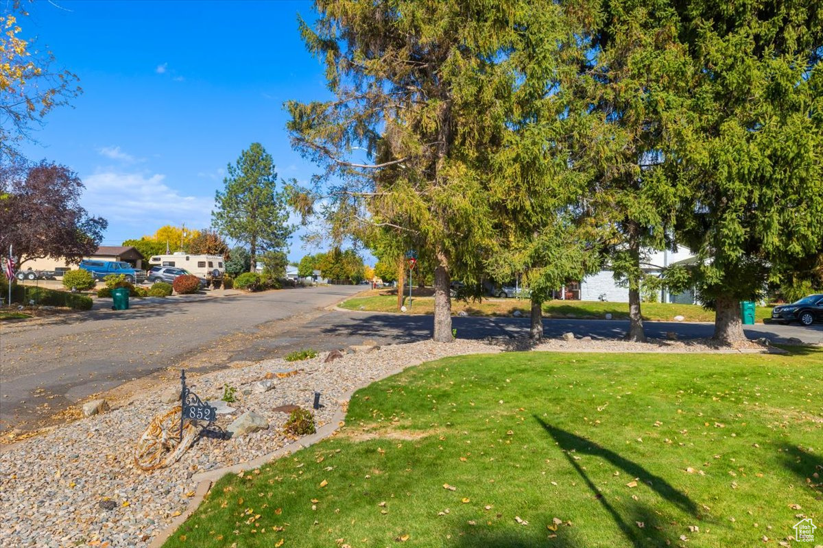 main property photo 36