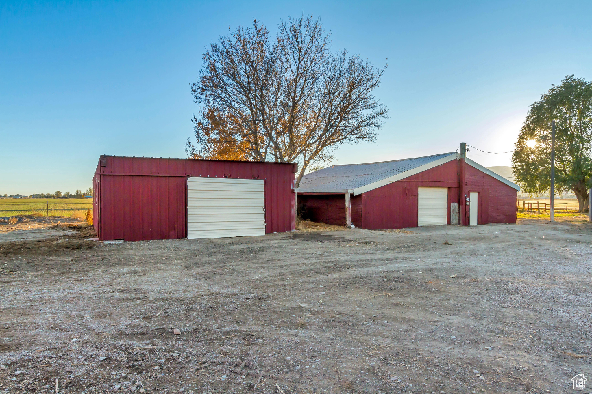 main property photo 20