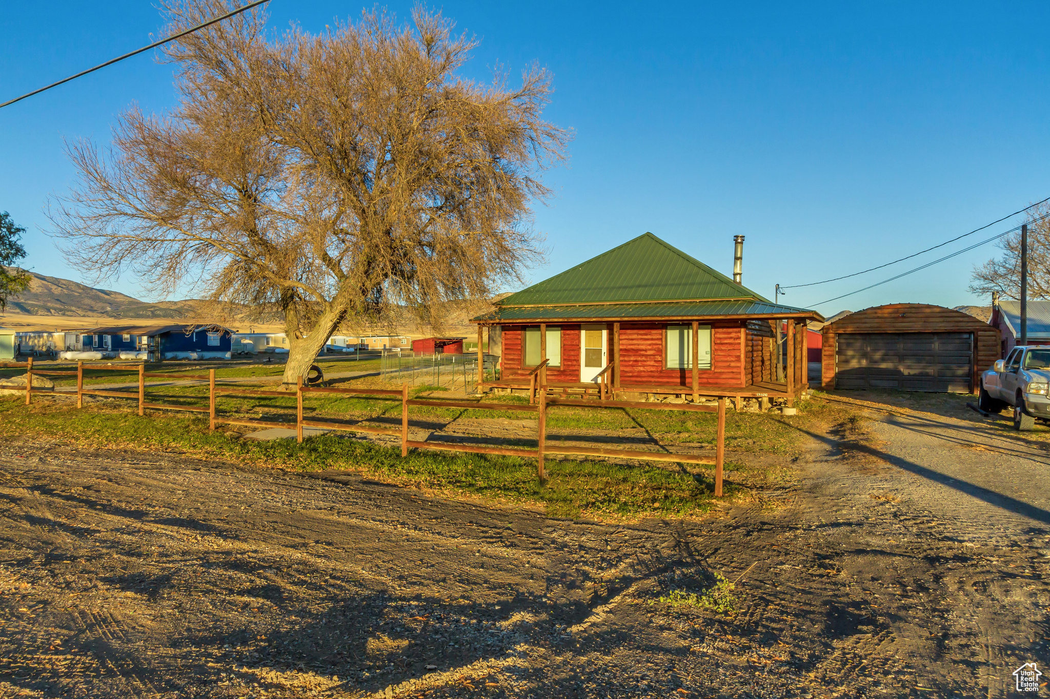 main property photo 36