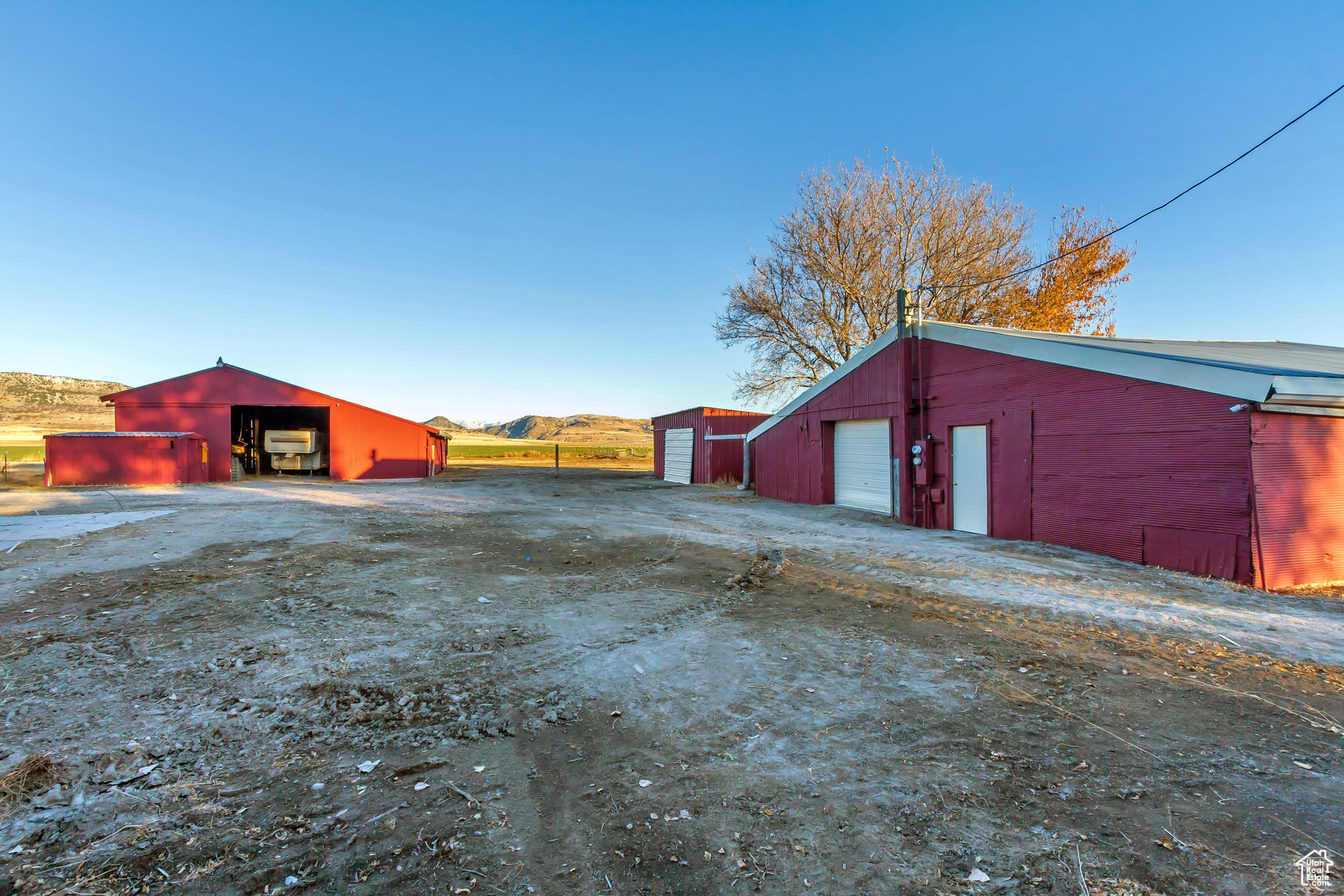 main property photo 47