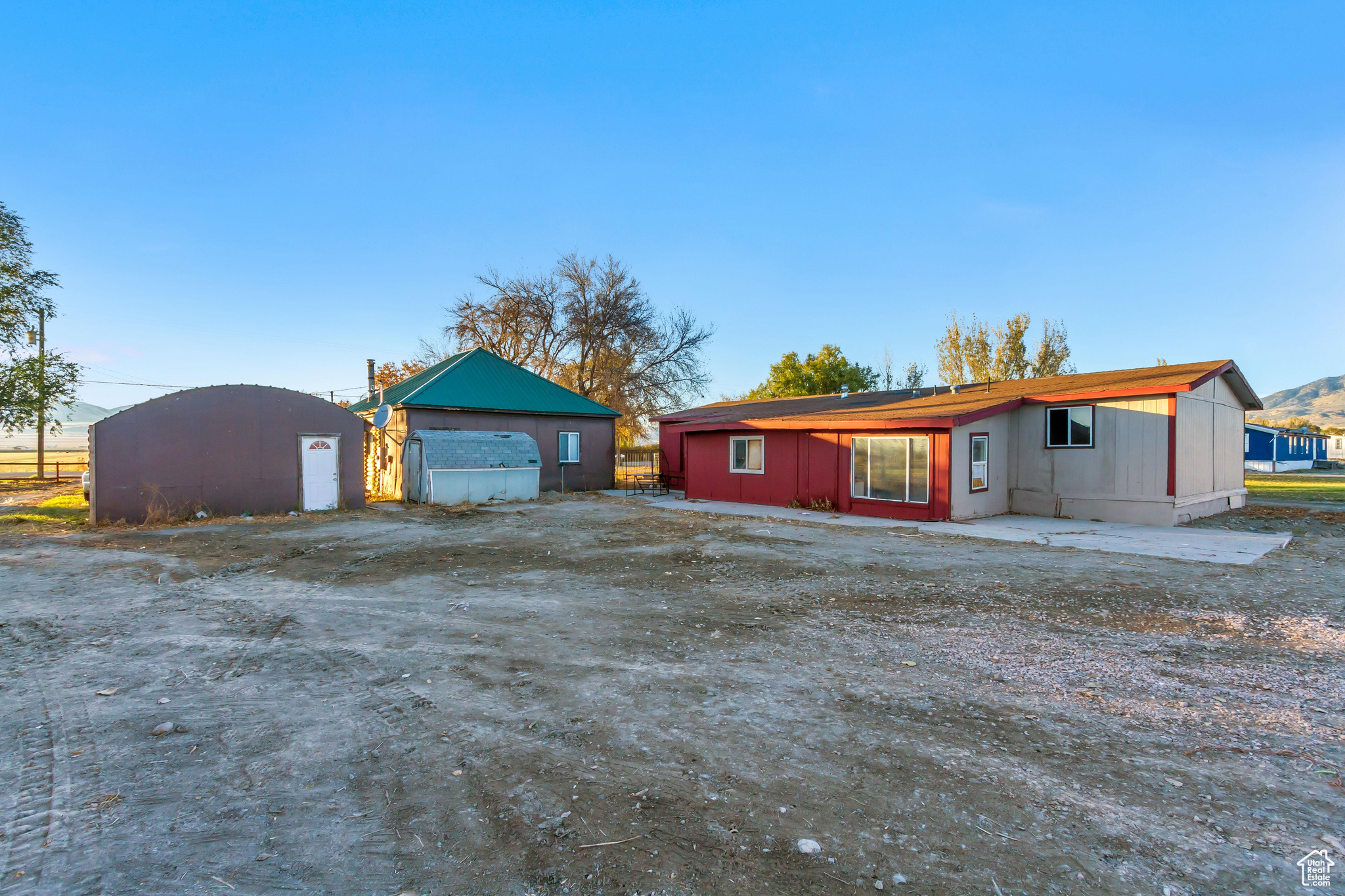 main property photo 58